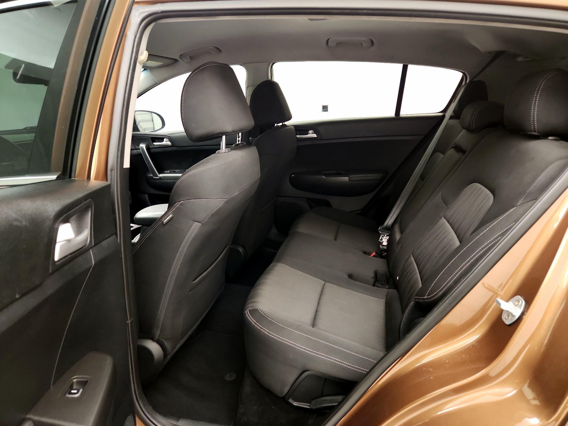Thumbnail: 2019 Kia Sportage - 19