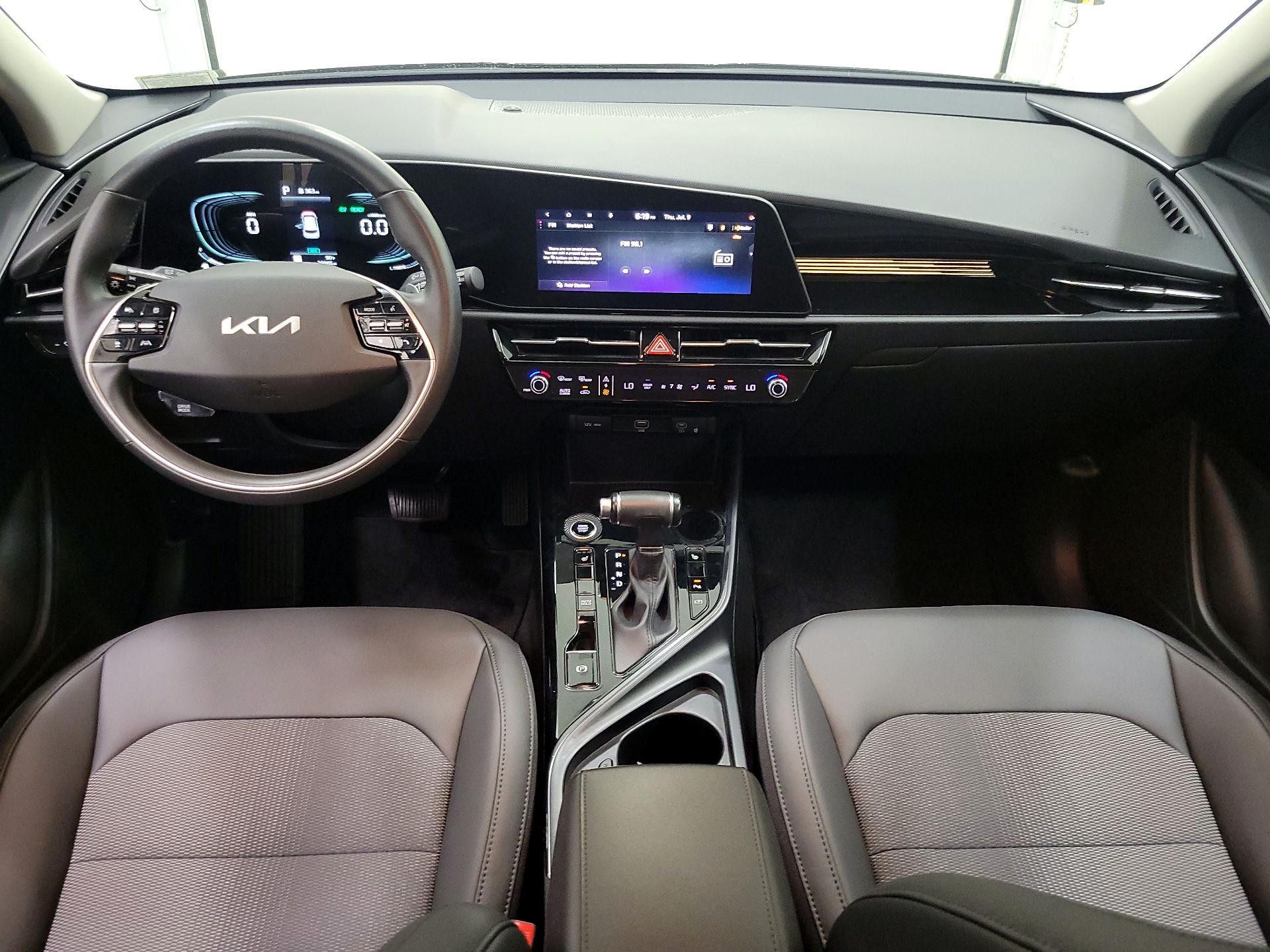 Thumbnail: 2024 Kia Niro - 9