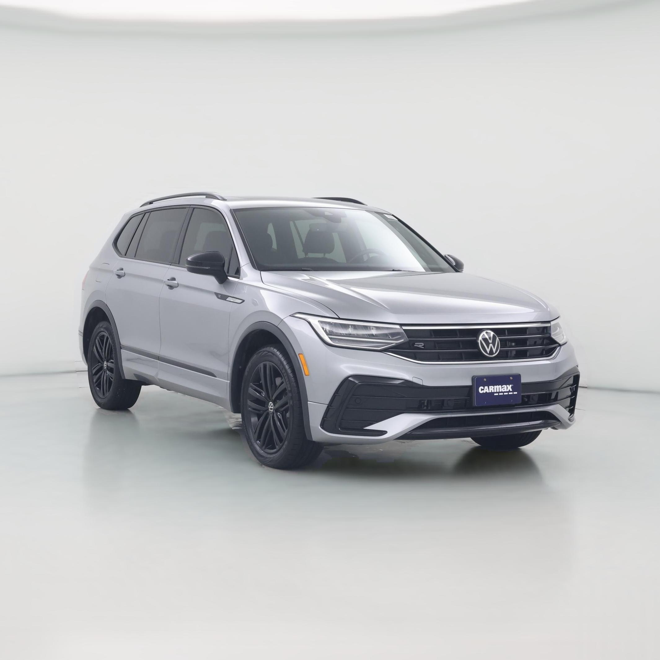 Thumbnail: 2022 Volkswagen Tiguan - 1
