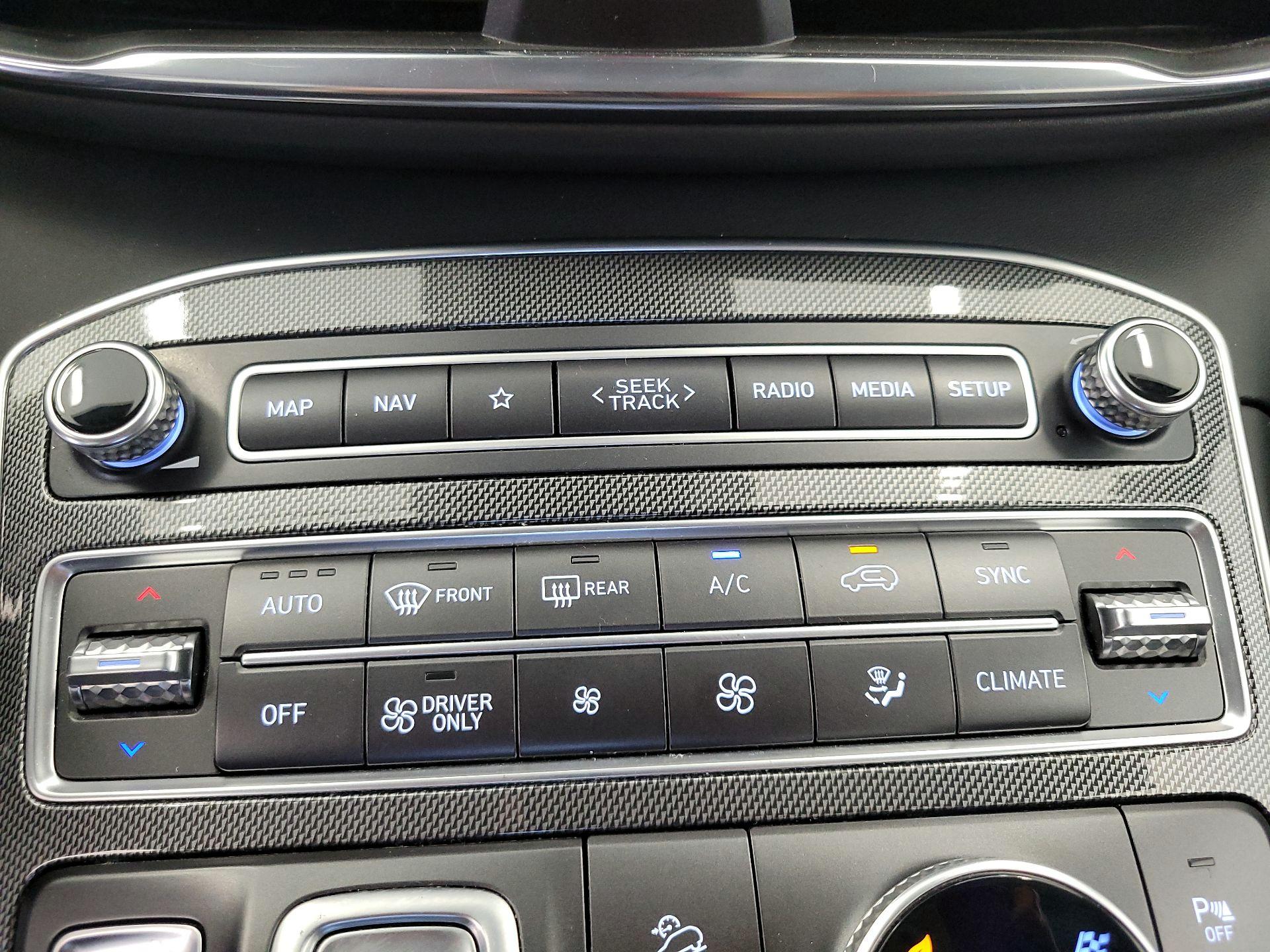 Thumbnail: 2021 Hyundai Santa Fe - 15