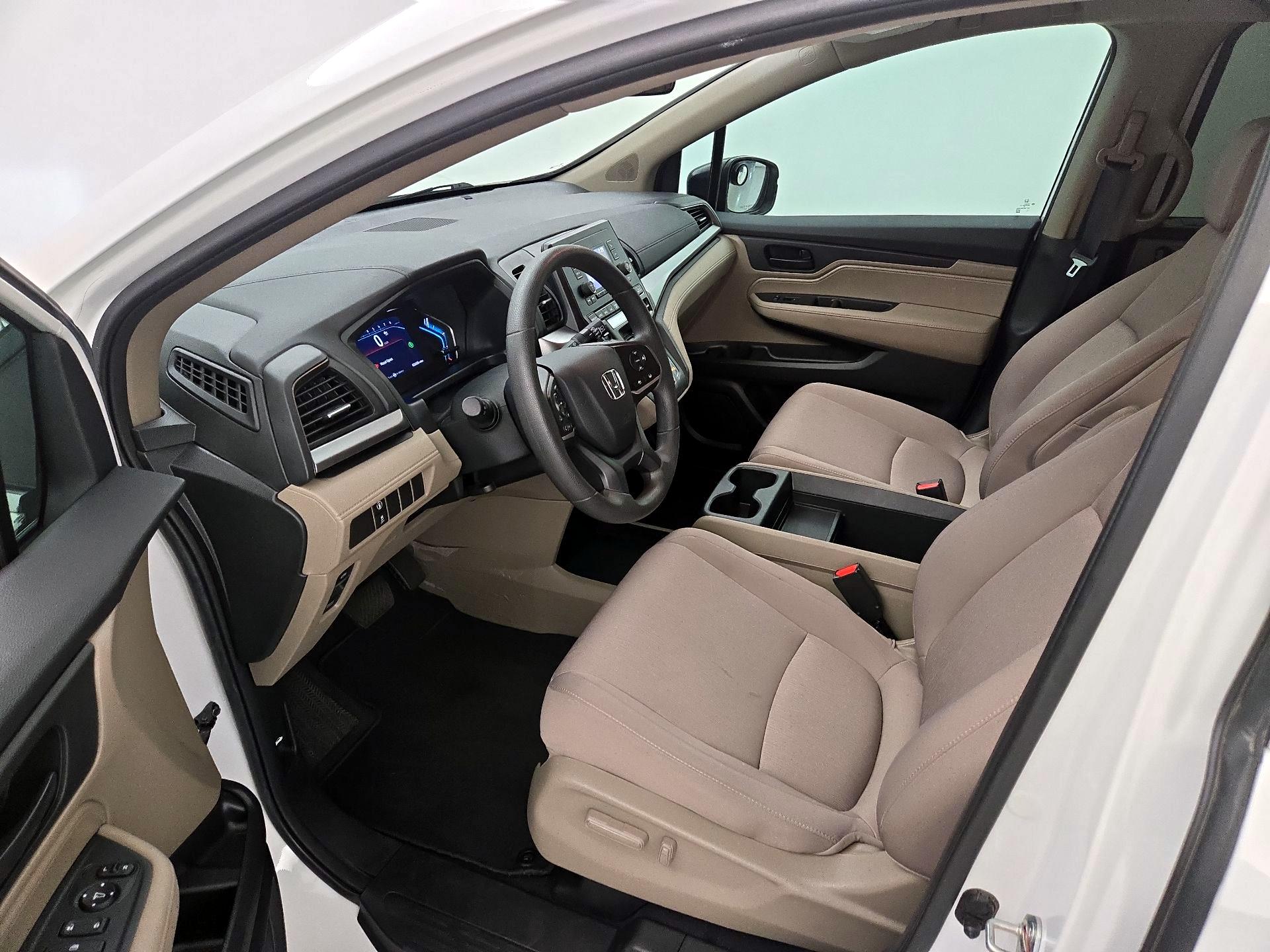 Thumbnail: 2021 Honda Odyssey - 11
