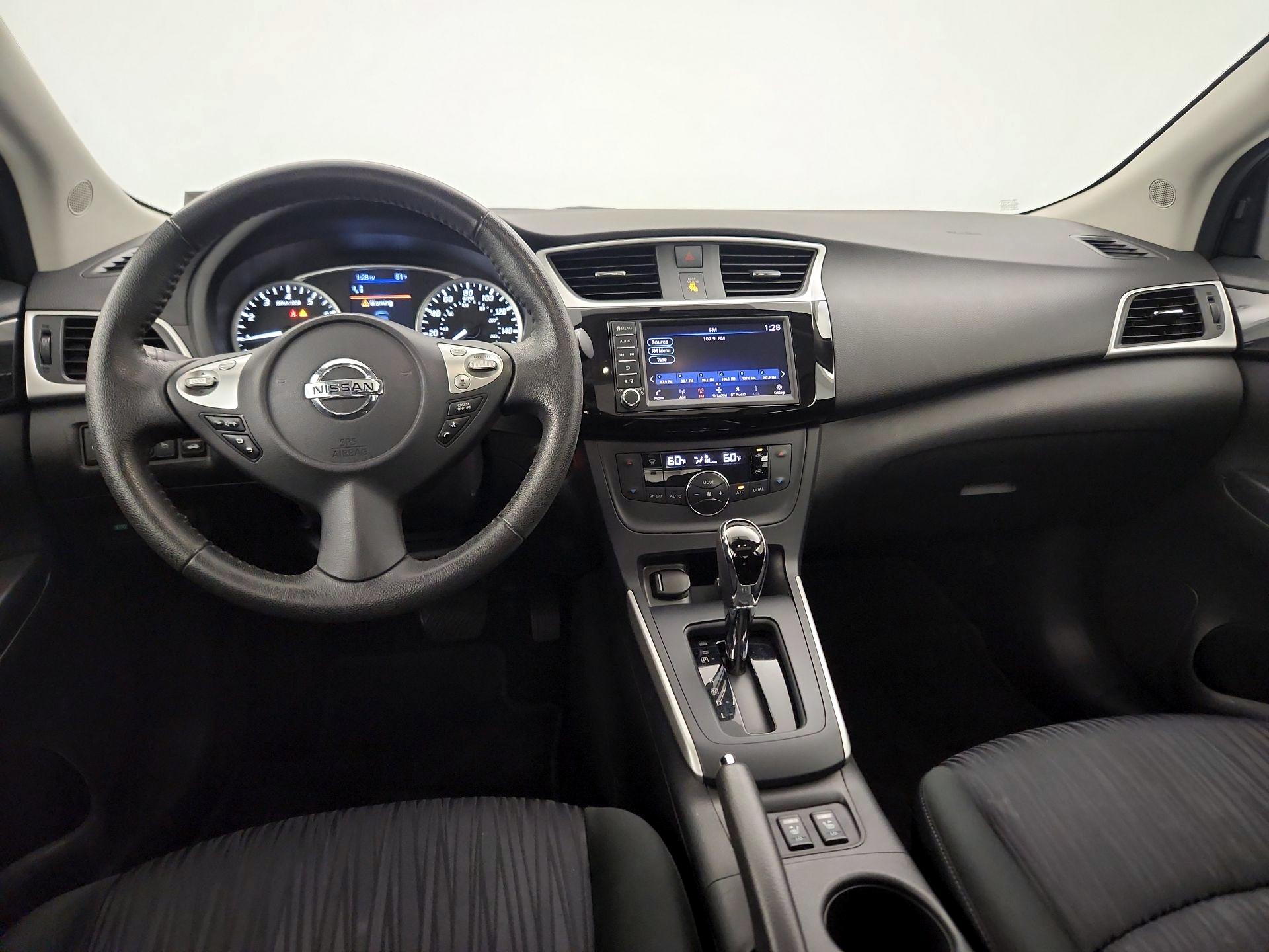 Thumbnail: 2019 Nissan Sentra - 9
