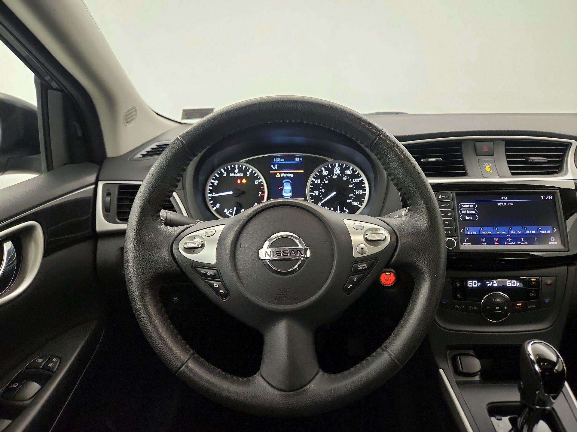 Thumbnail: 2019 Nissan Sentra - 10