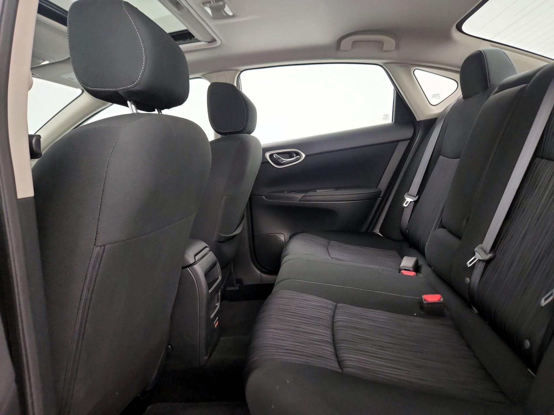 Thumbnail: 2019 Nissan Sentra - 19