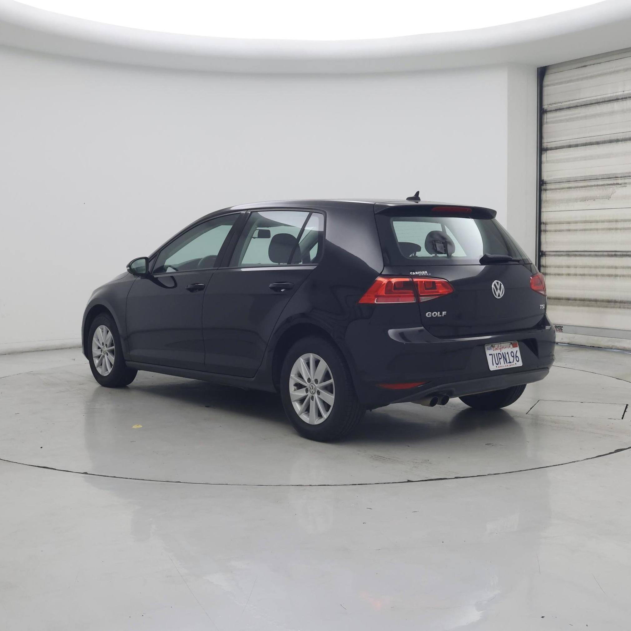 Thumbnail: 2016 Volkswagen Golf - 2