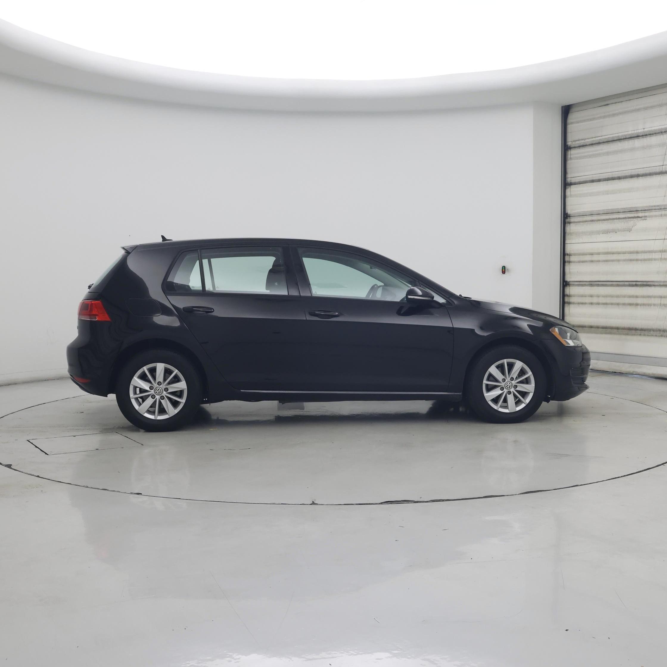 Thumbnail: 2016 Volkswagen Golf - 7