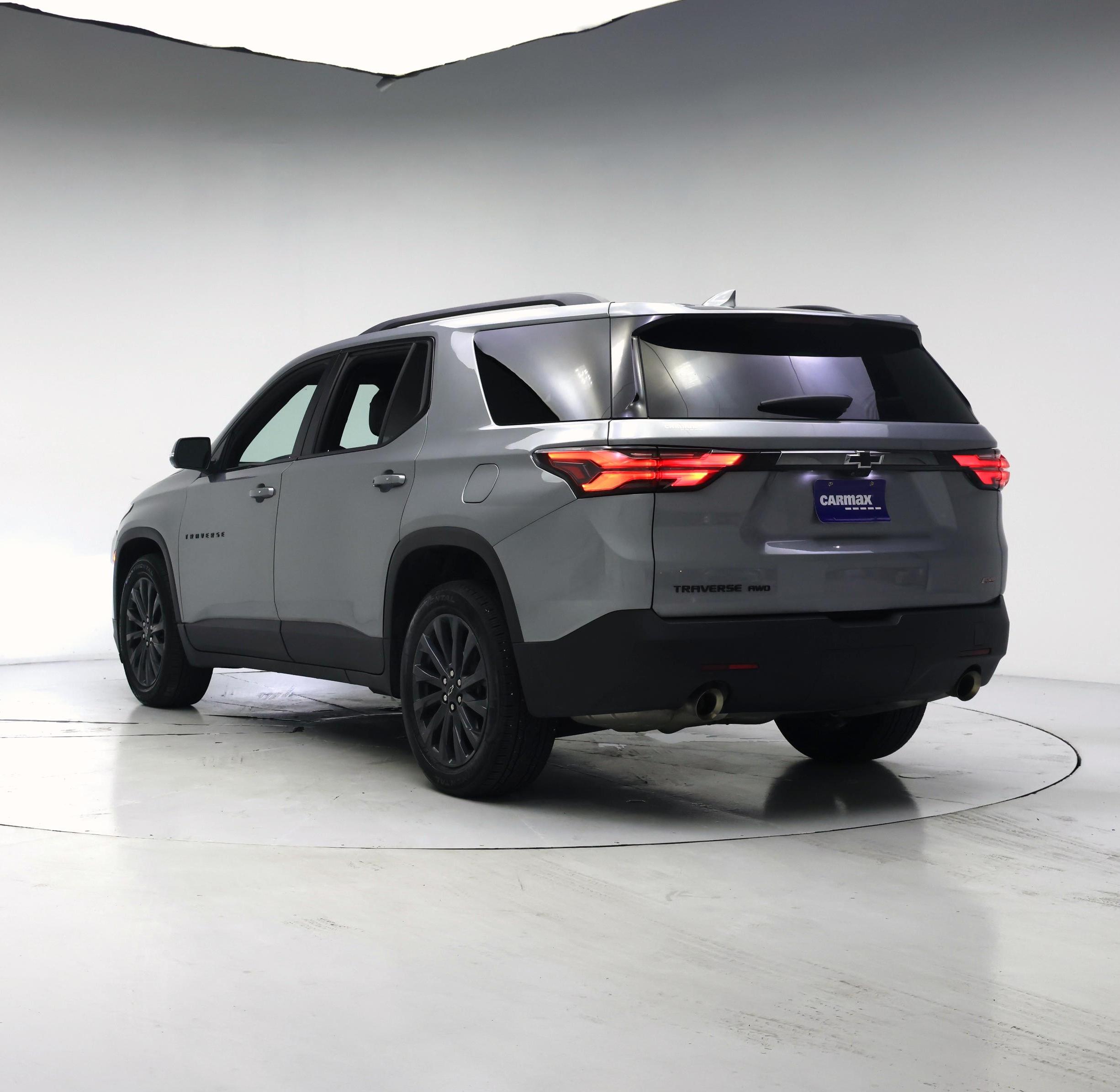 Thumbnail: 2023 Chevrolet Traverse - 2
