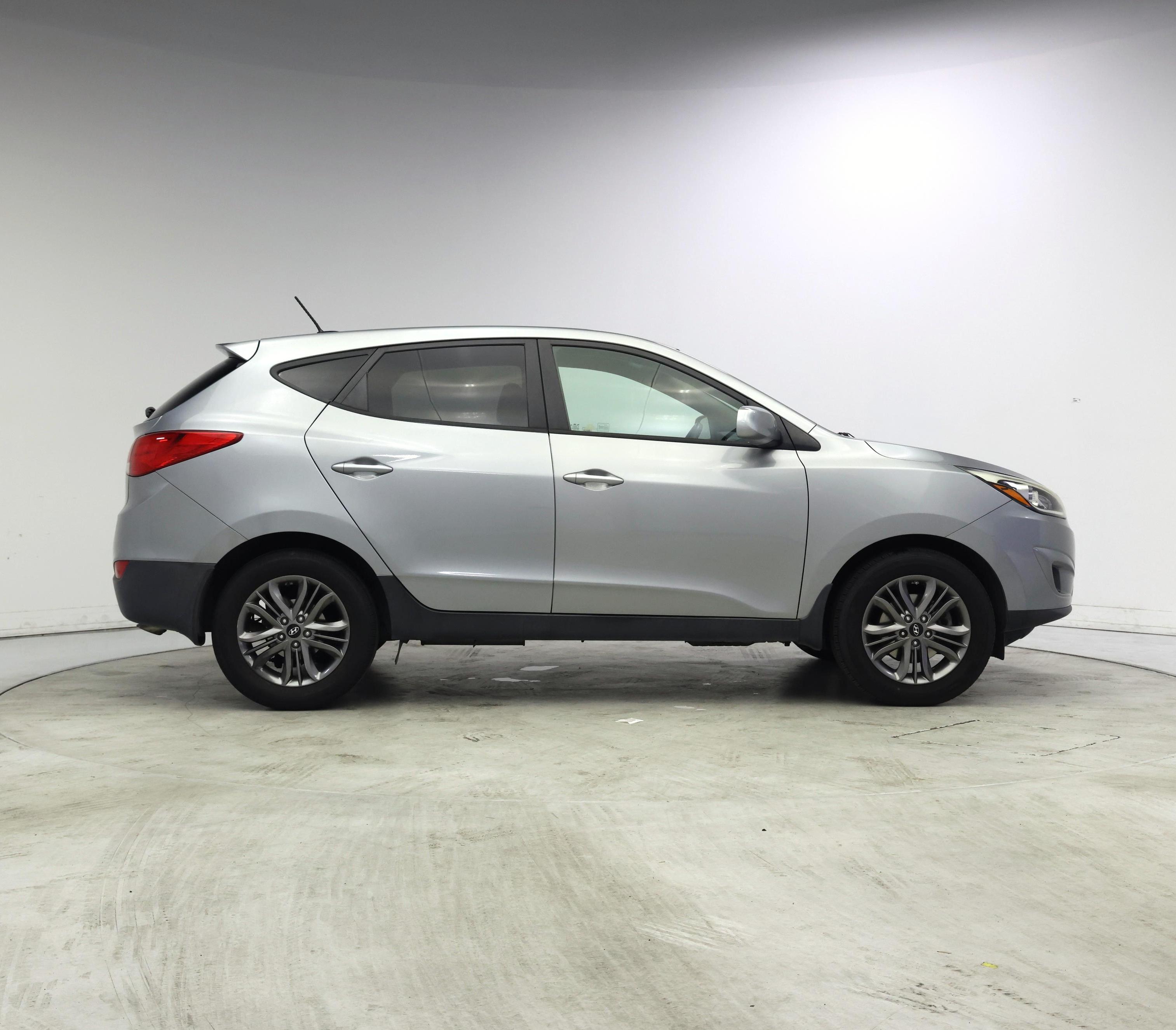 Thumbnail: 2015 Hyundai Tucson - 7