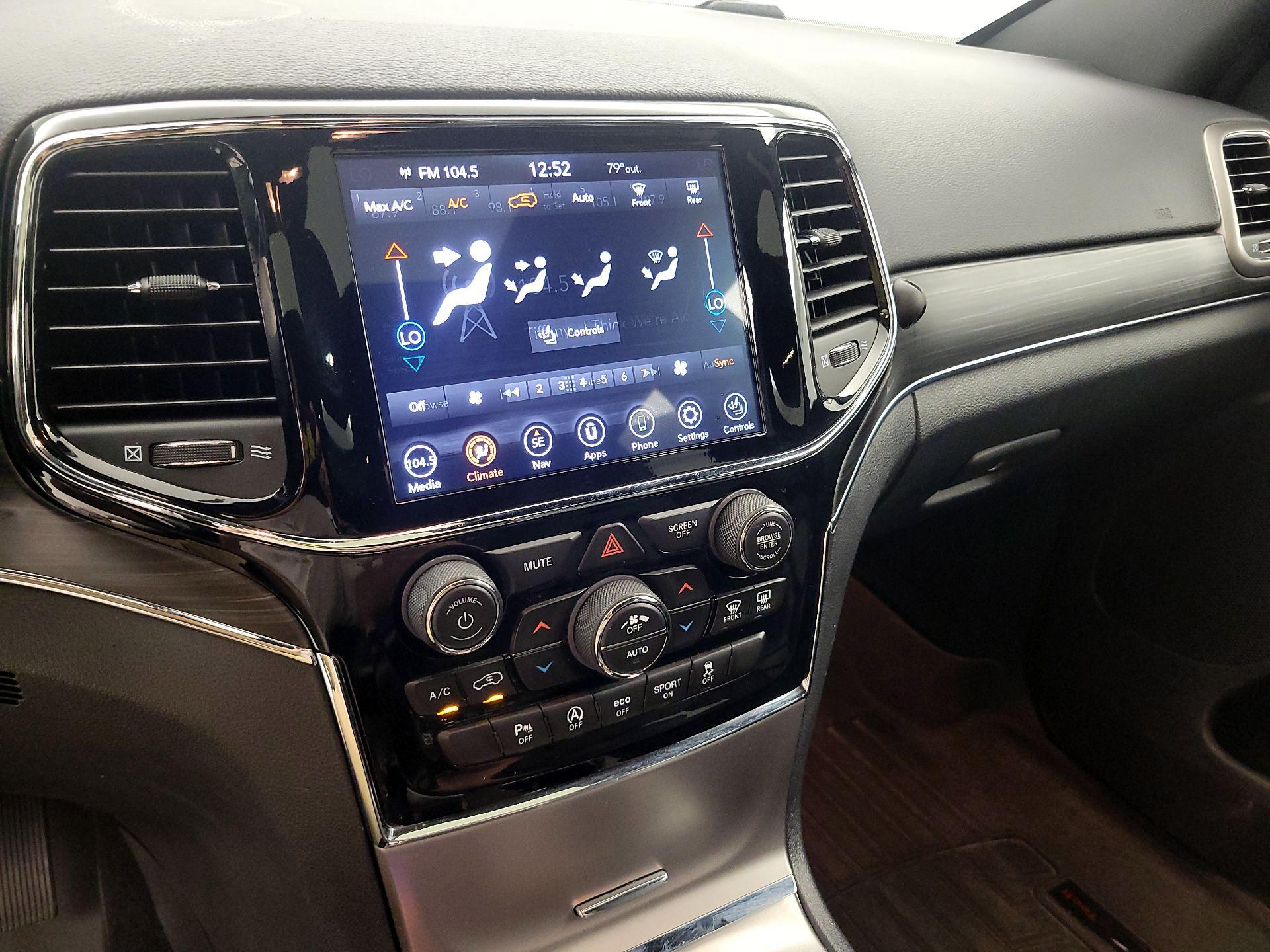 Thumbnail: 2019 Jeep Grand Cherokee - 17