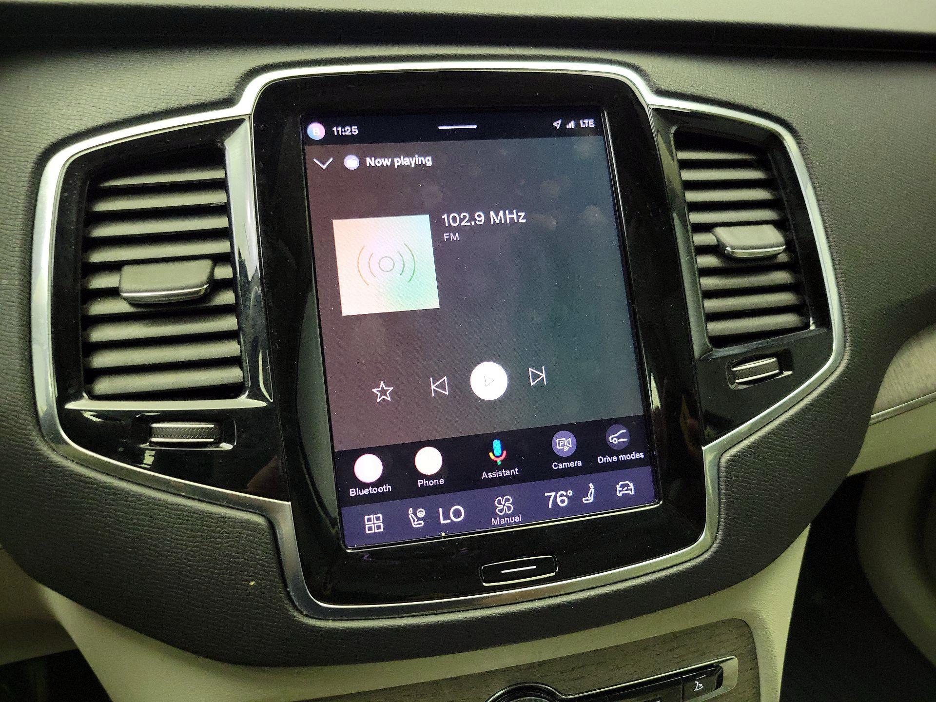 Thumbnail: 2023 Volvo XC90 - 16