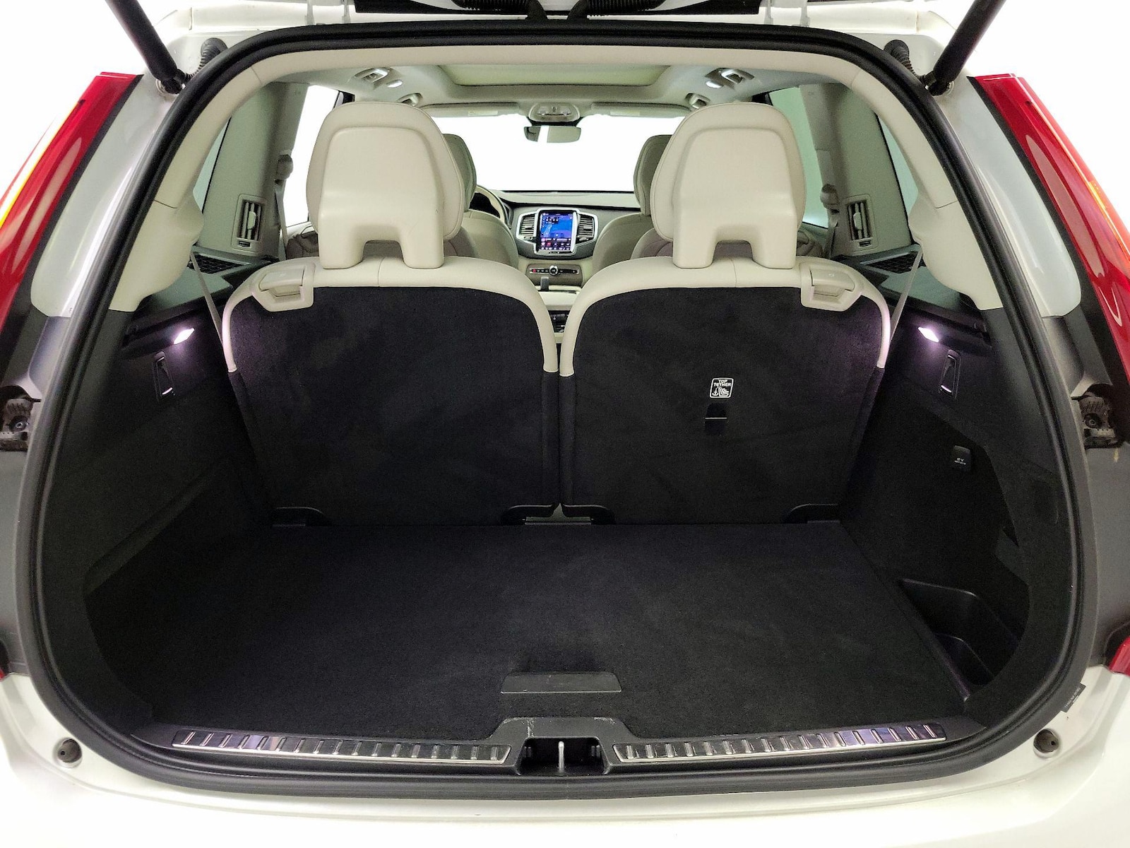 2023 Volvo XC90 Plus - Photo 23