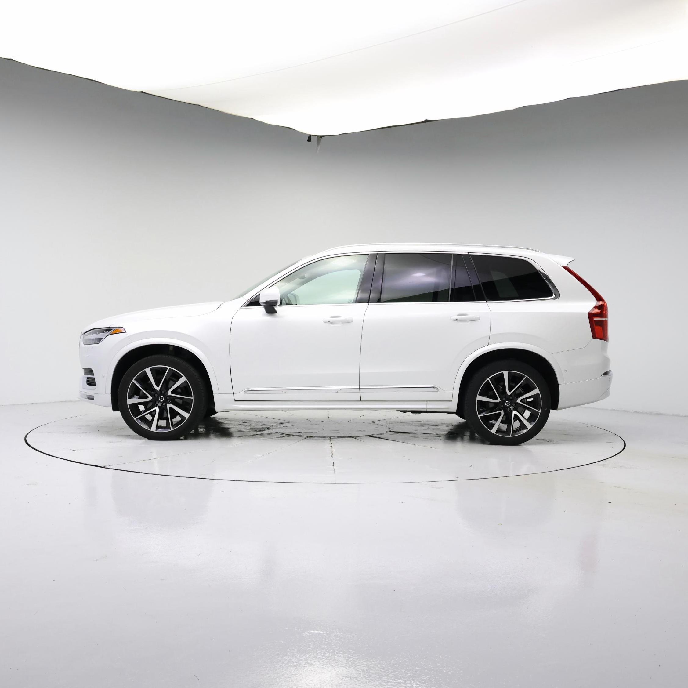 Thumbnail: 2023 Volvo XC90 - 3