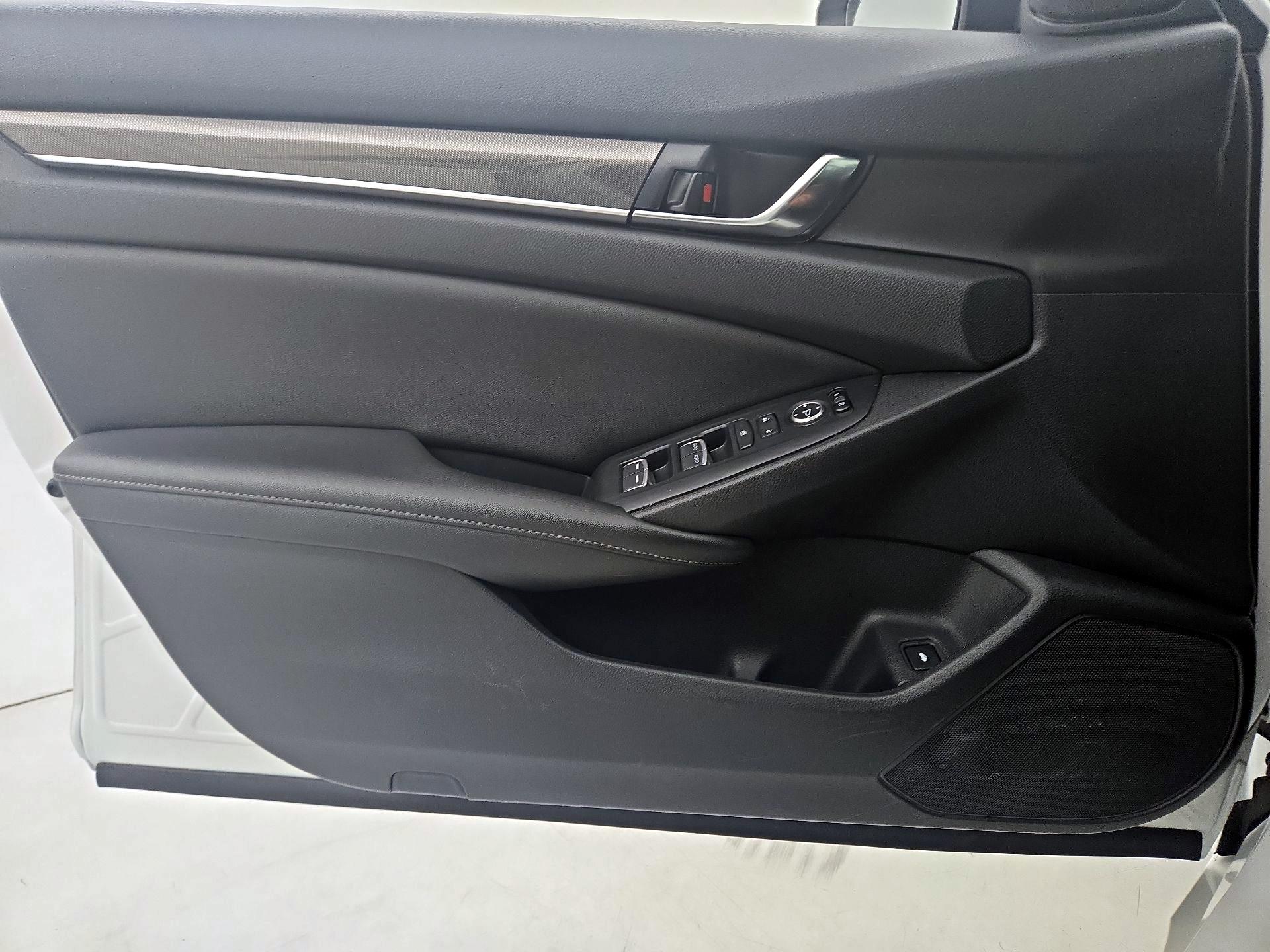 Thumbnail: 2020 Honda Accord - 12