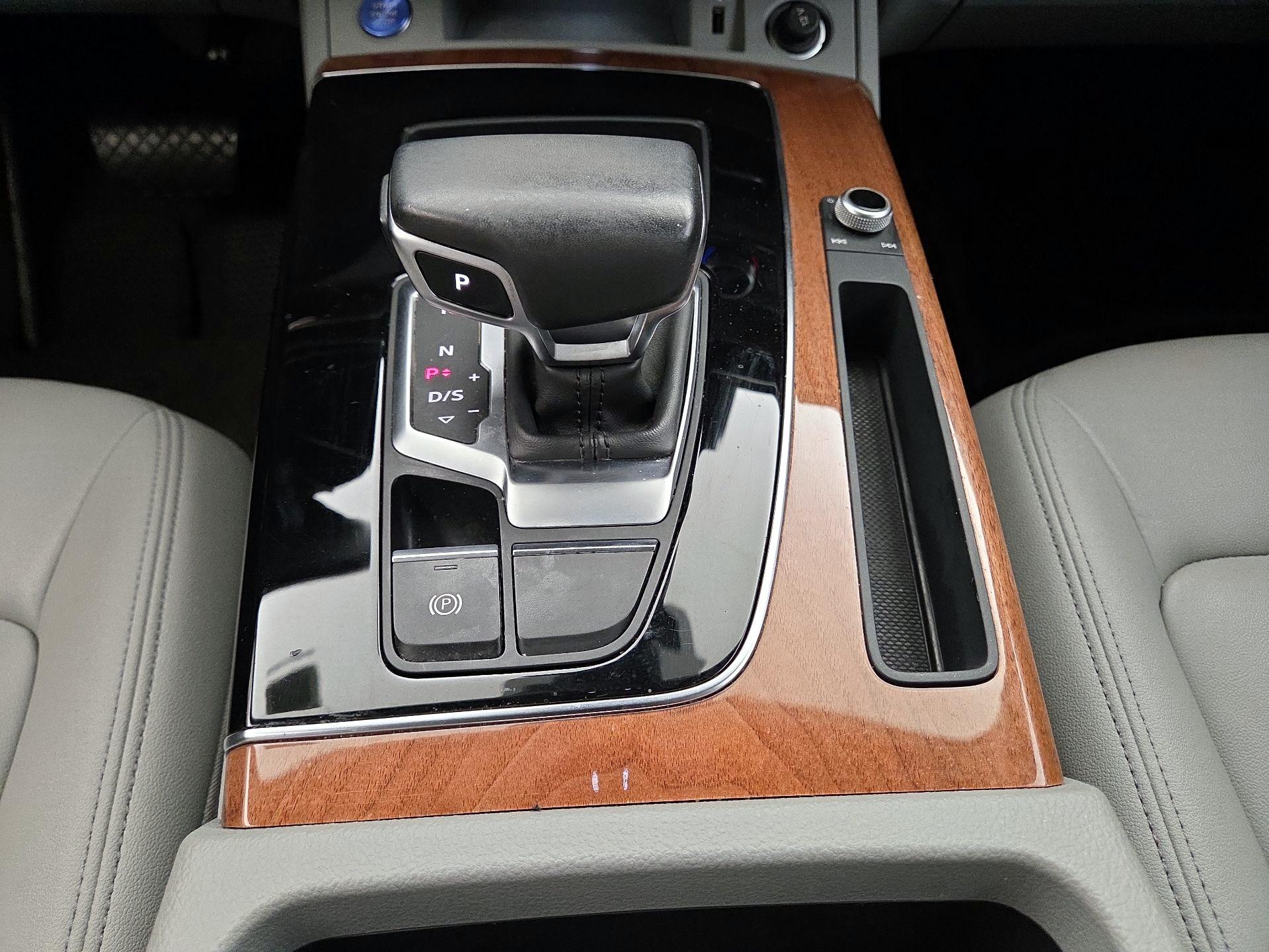 Thumbnail: 2021 Audi Q5 - 17
