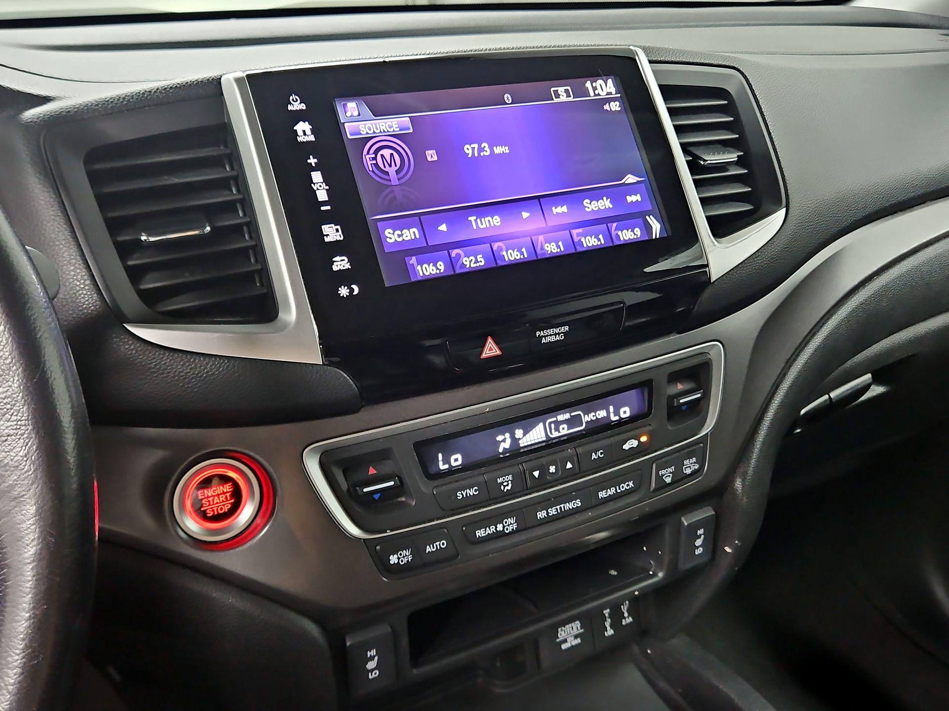 Thumbnail: 2018 Honda Pilot - 15
