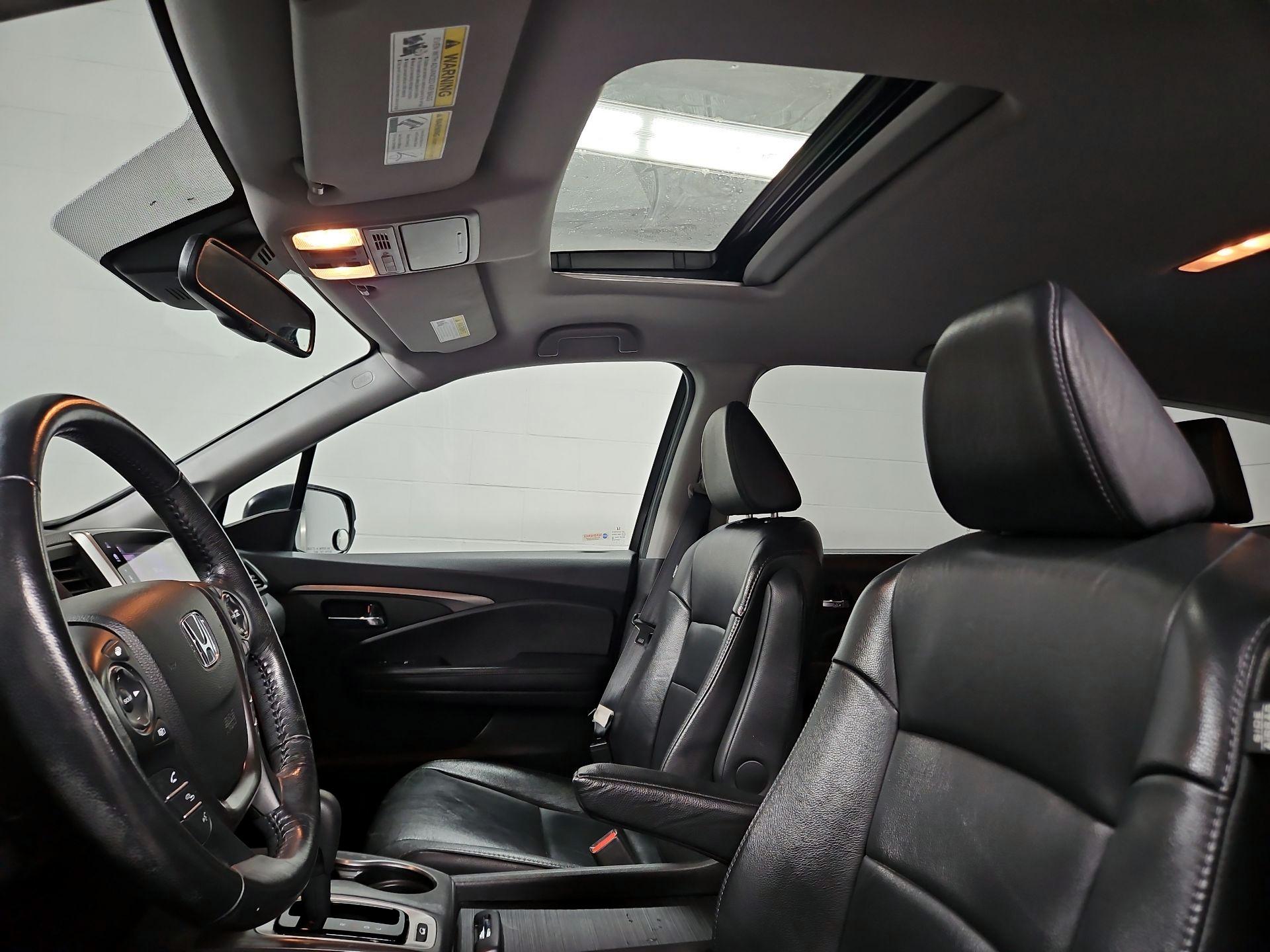 Thumbnail: 2018 Honda Pilot - 19