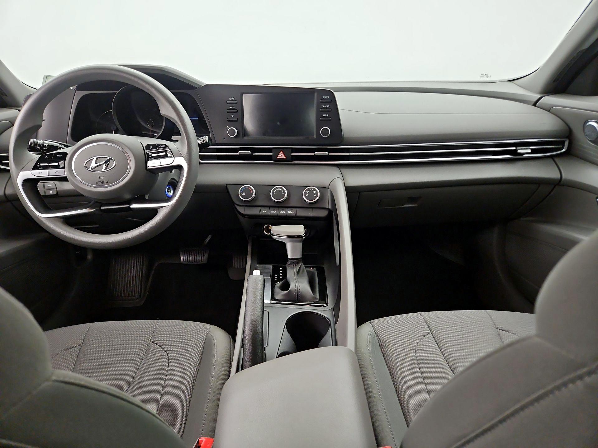 Thumbnail: 2023 Hyundai Elantra - 9