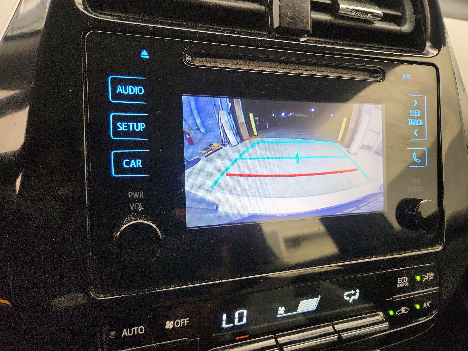 Thumbnail: 2016 Toyota Prius - 14