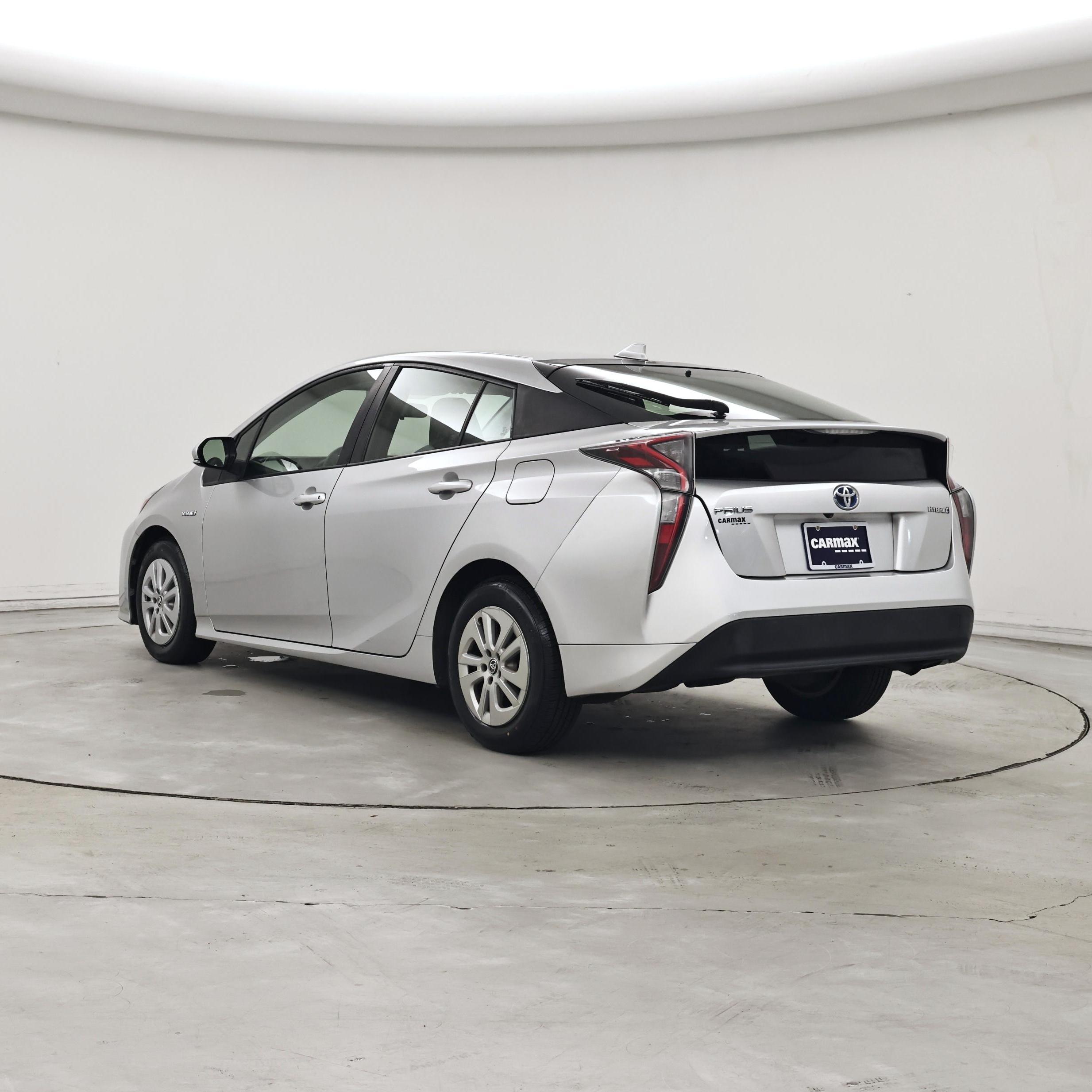Thumbnail: 2016 Toyota Prius - 2