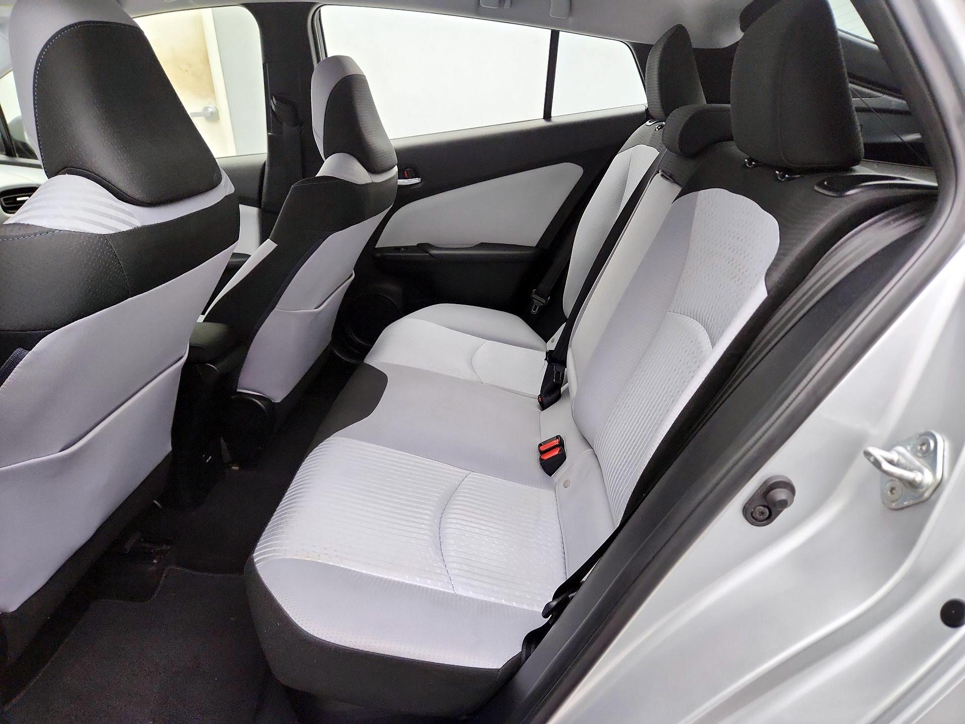 Thumbnail: 2016 Toyota Prius - 19
