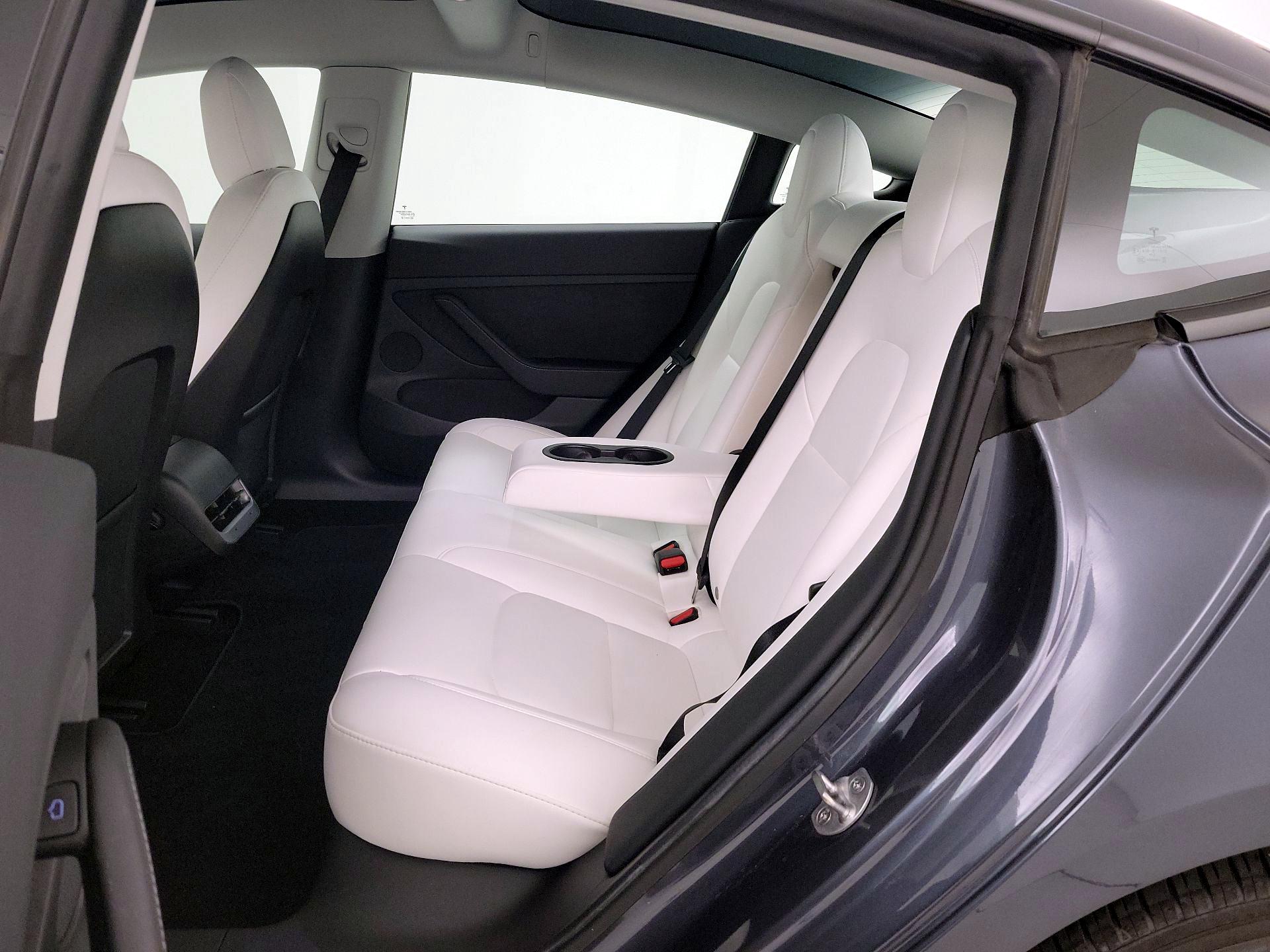 Thumbnail: 2022 Tesla Model 3 - 18