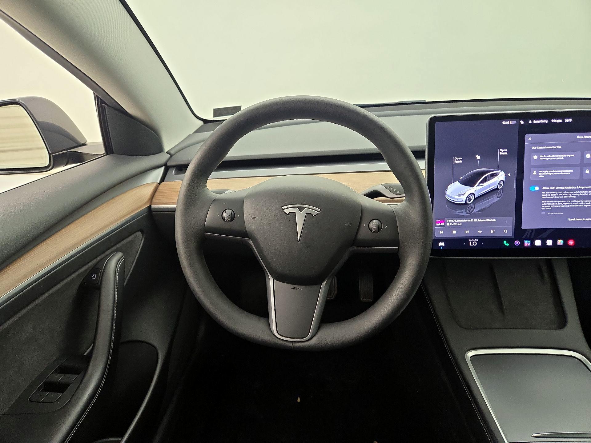 Thumbnail: 2022 Tesla Model 3 - 10