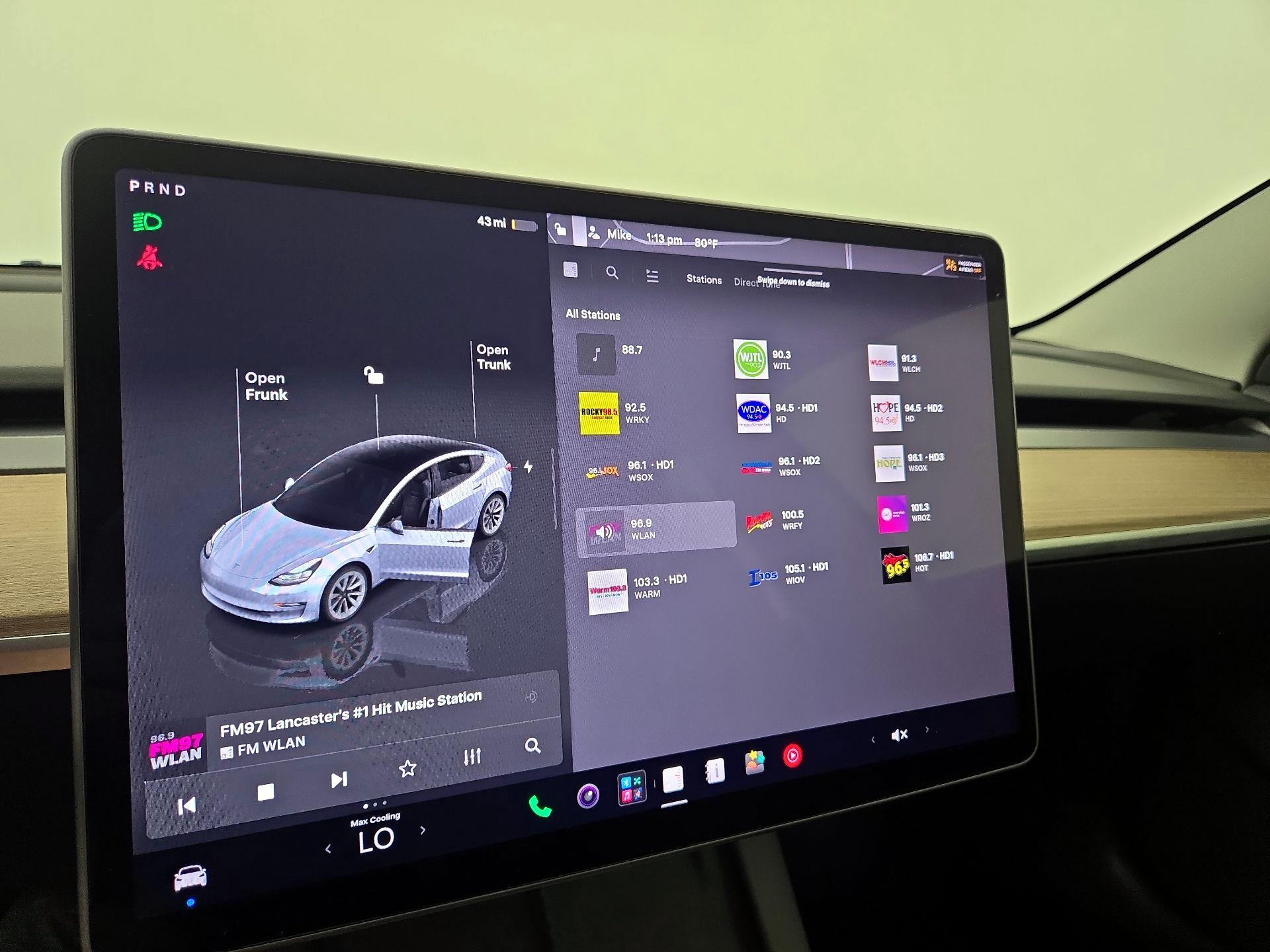 Thumbnail: 2022 Tesla Model 3 - 15