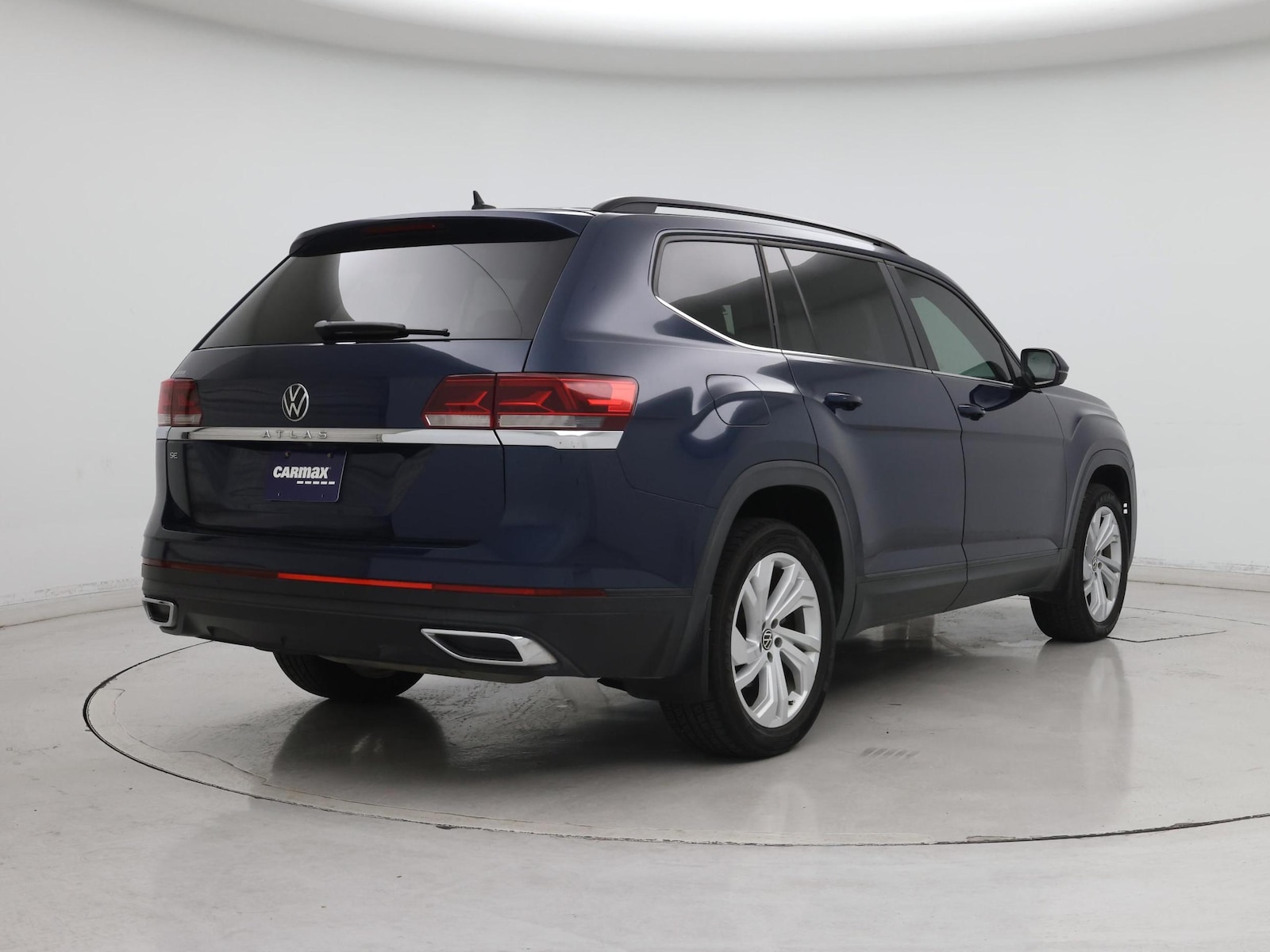 2021 Volkswagen Atlas SE w/Tech - Photo 9