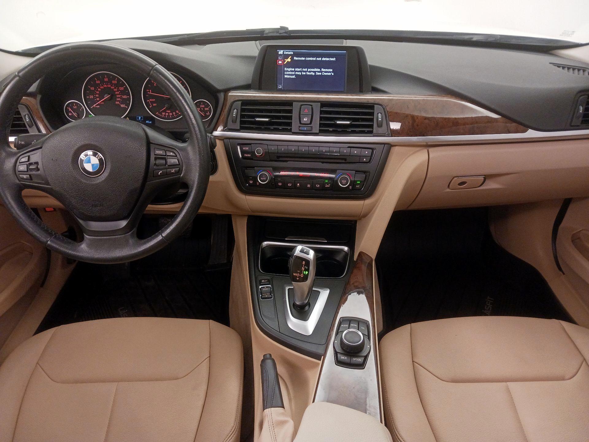 Thumbnail: 2014 BMW 3 Series - 9