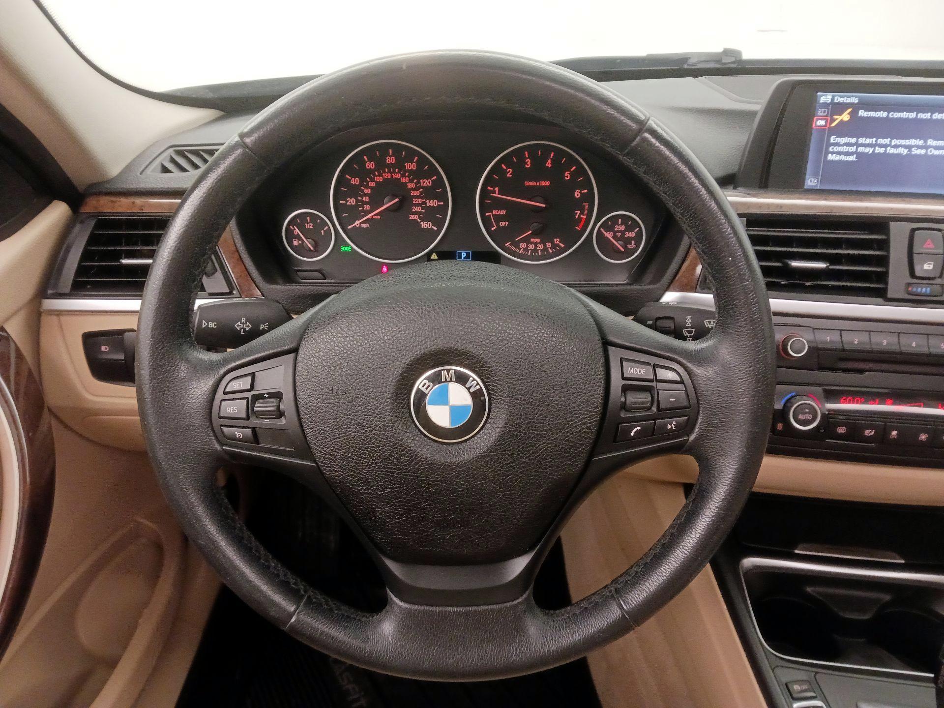 Thumbnail: 2014 BMW 3 Series - 10
