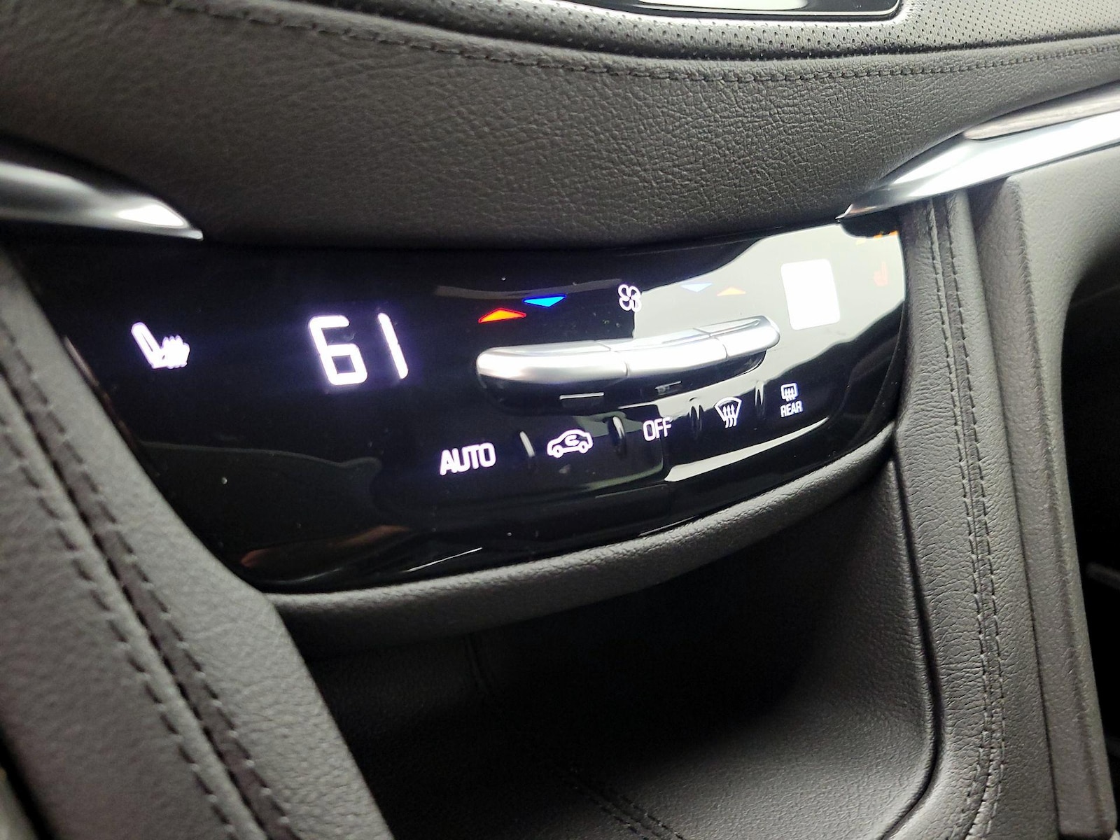 2026 Cadillac XT5 Luxury - Photo 17
