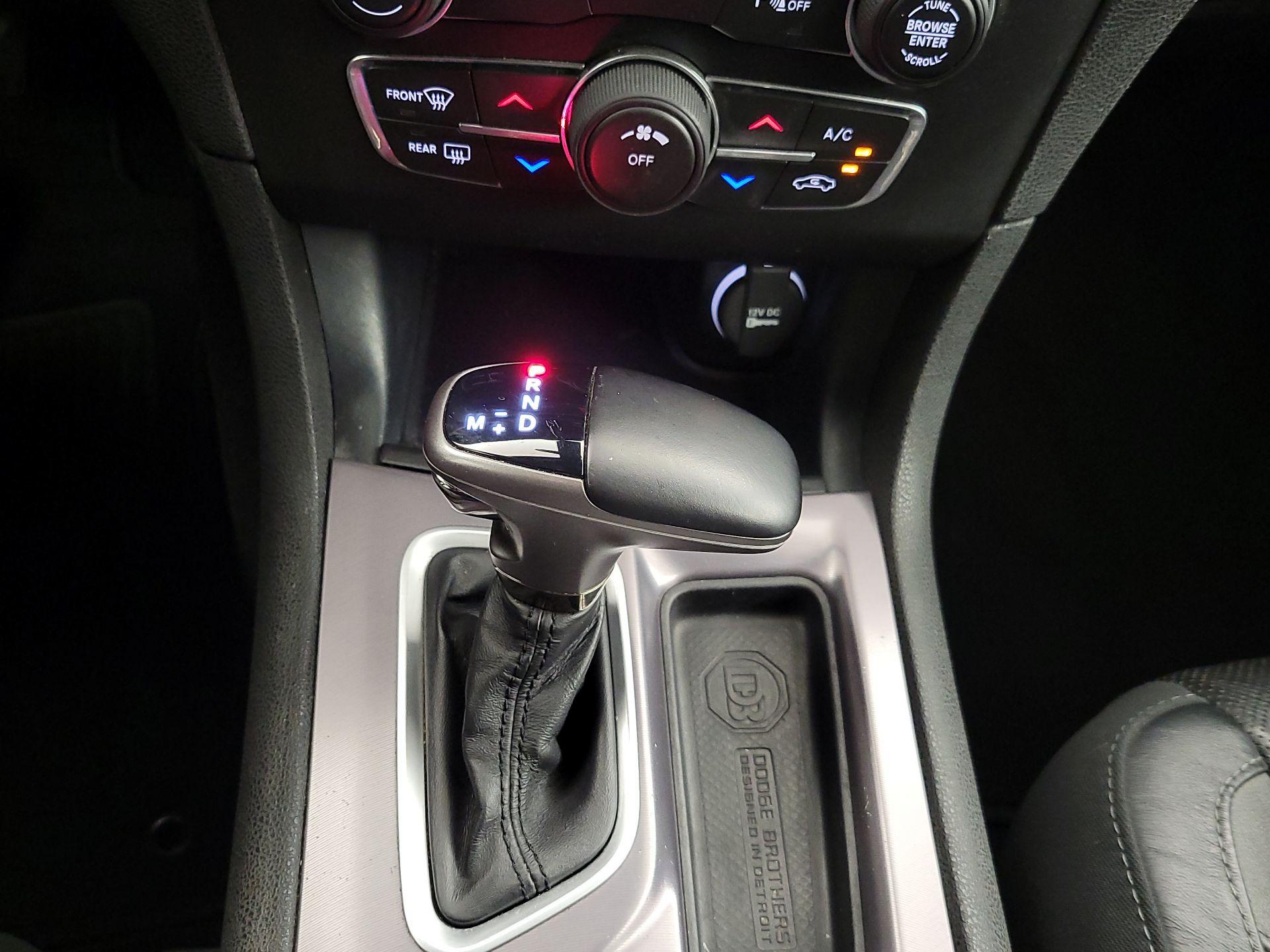 Thumbnail: 2020 Dodge Charger - 17