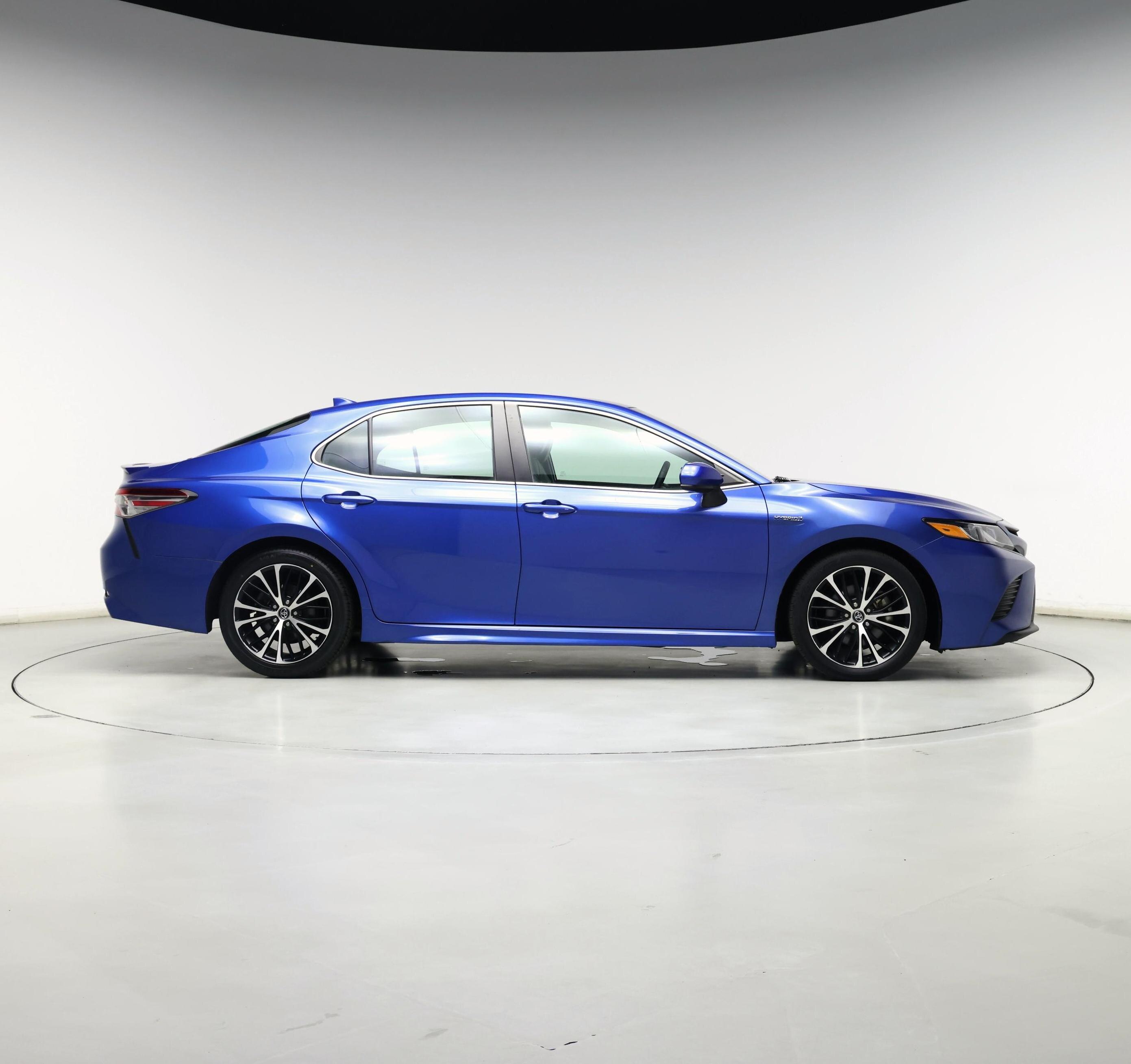 Thumbnail: 2020 Toyota Camry - 7