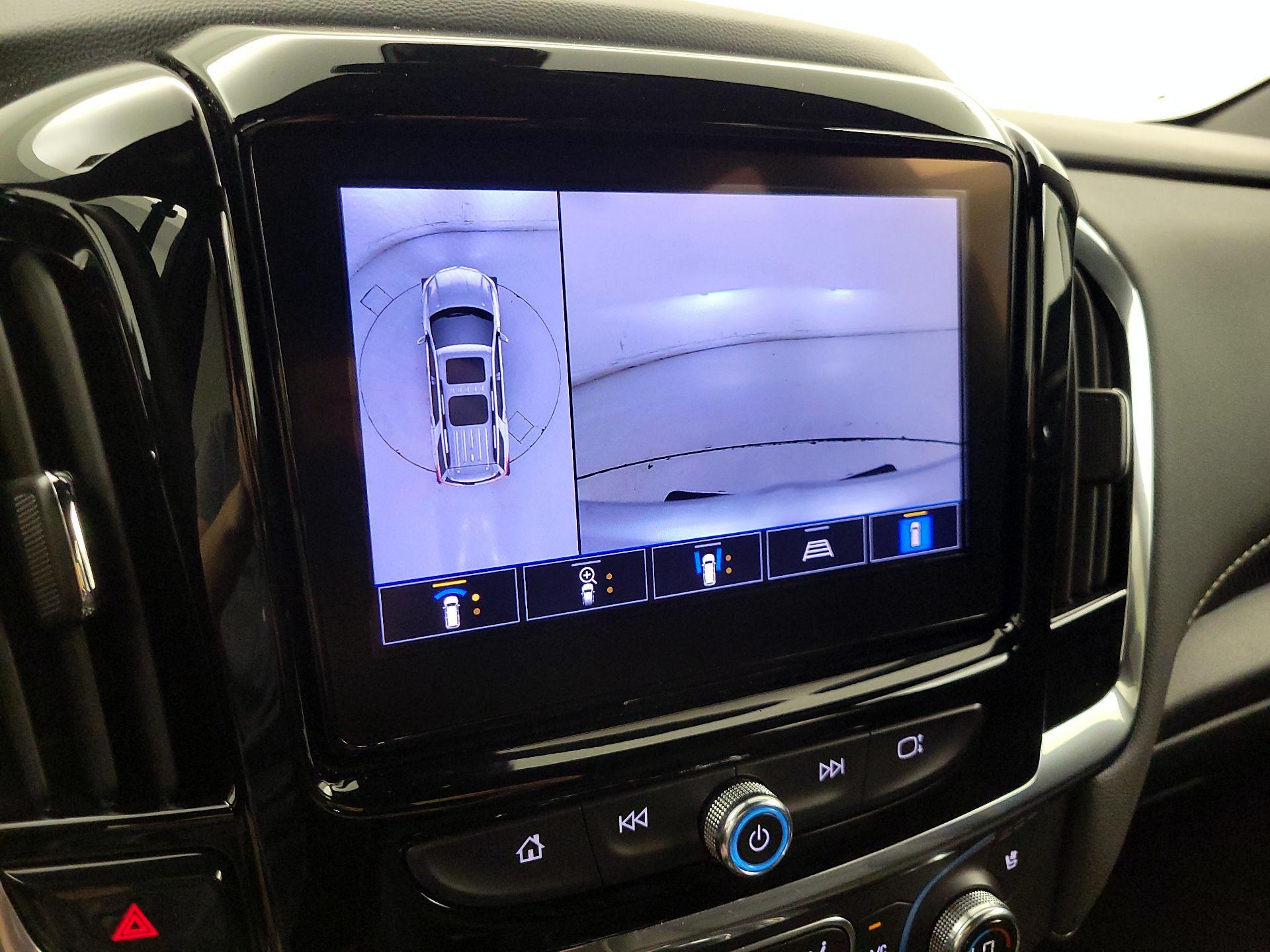 Thumbnail: 2023 Chevrolet Traverse - 14