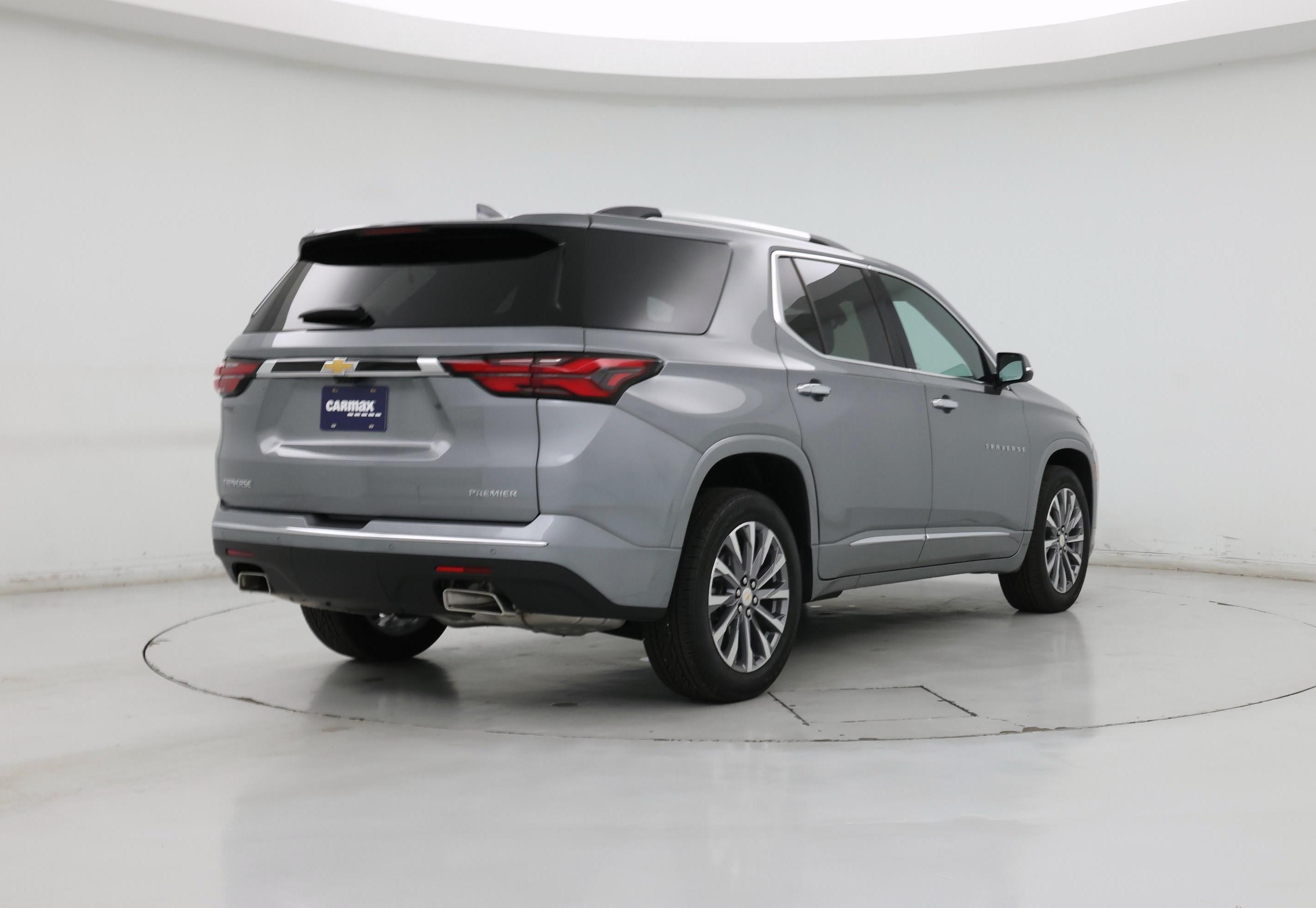 Thumbnail: 2023 Chevrolet Traverse - 8
