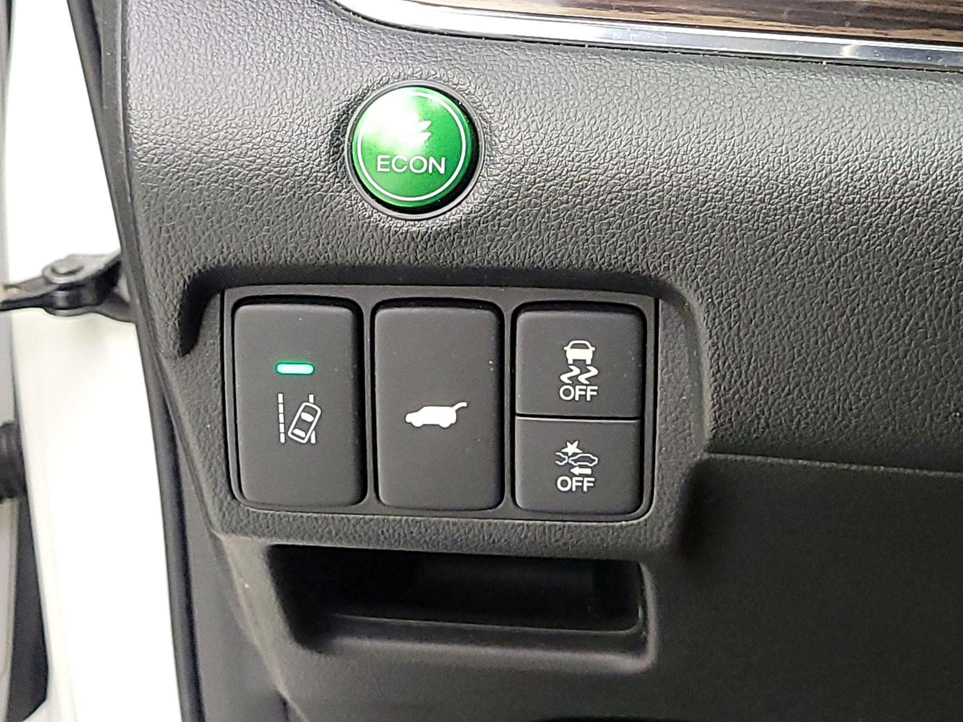 Thumbnail: 2016 Honda CR-V - 13