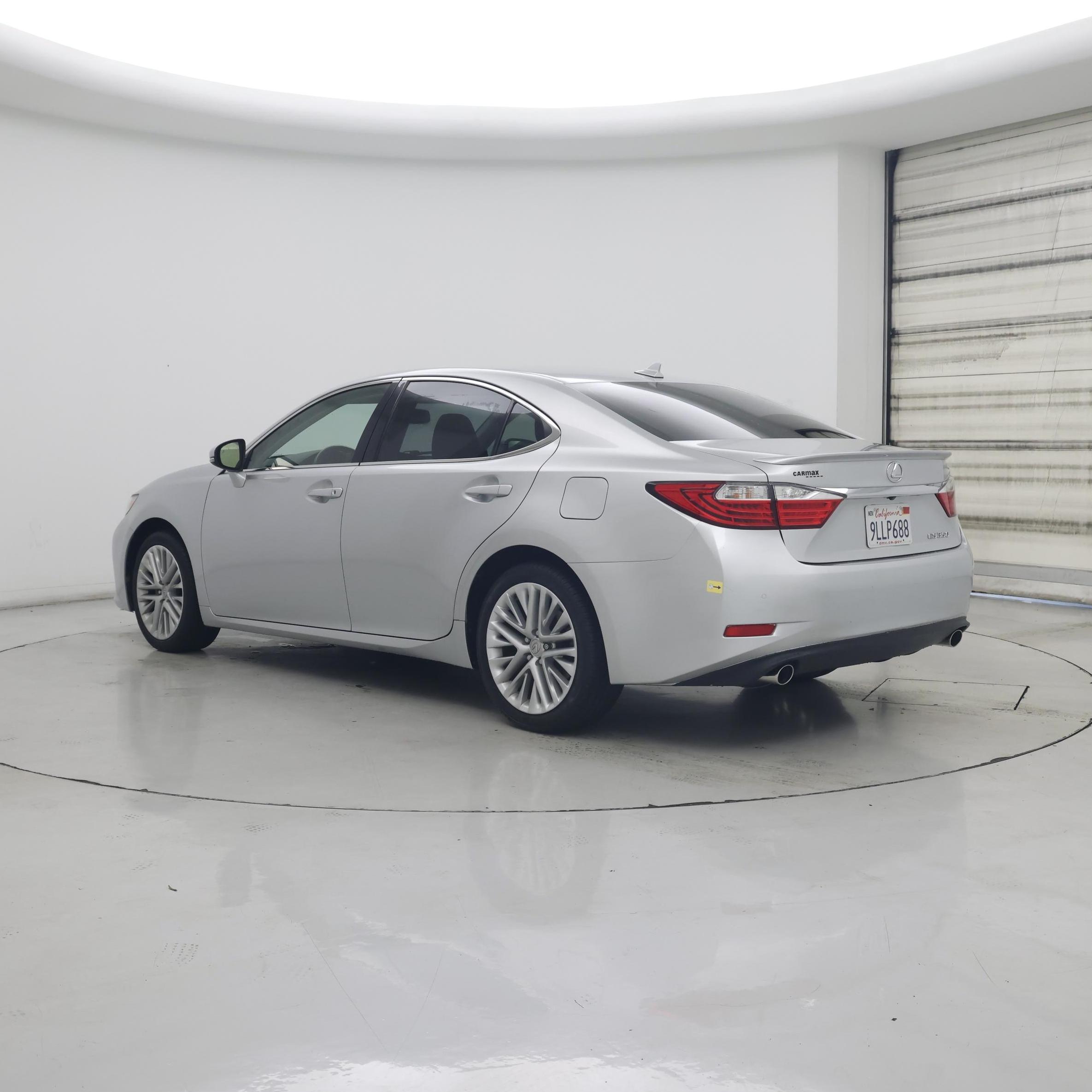 Thumbnail: 2014 Lexus ES - 2
