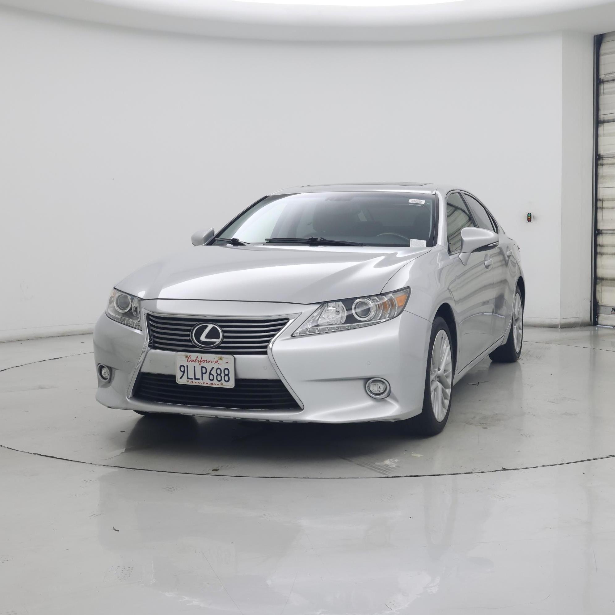 Thumbnail: 2014 Lexus ES - 4