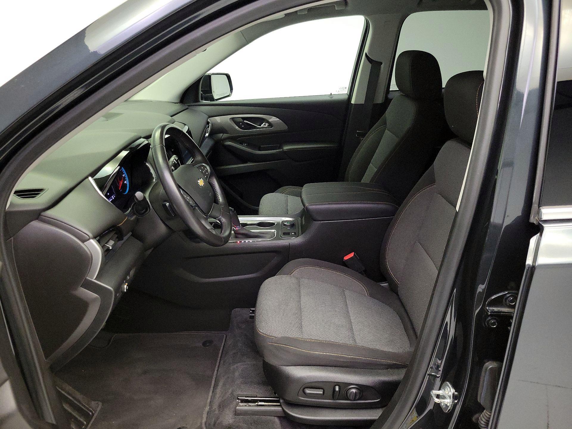 Thumbnail: 2019 Chevrolet Traverse - 11