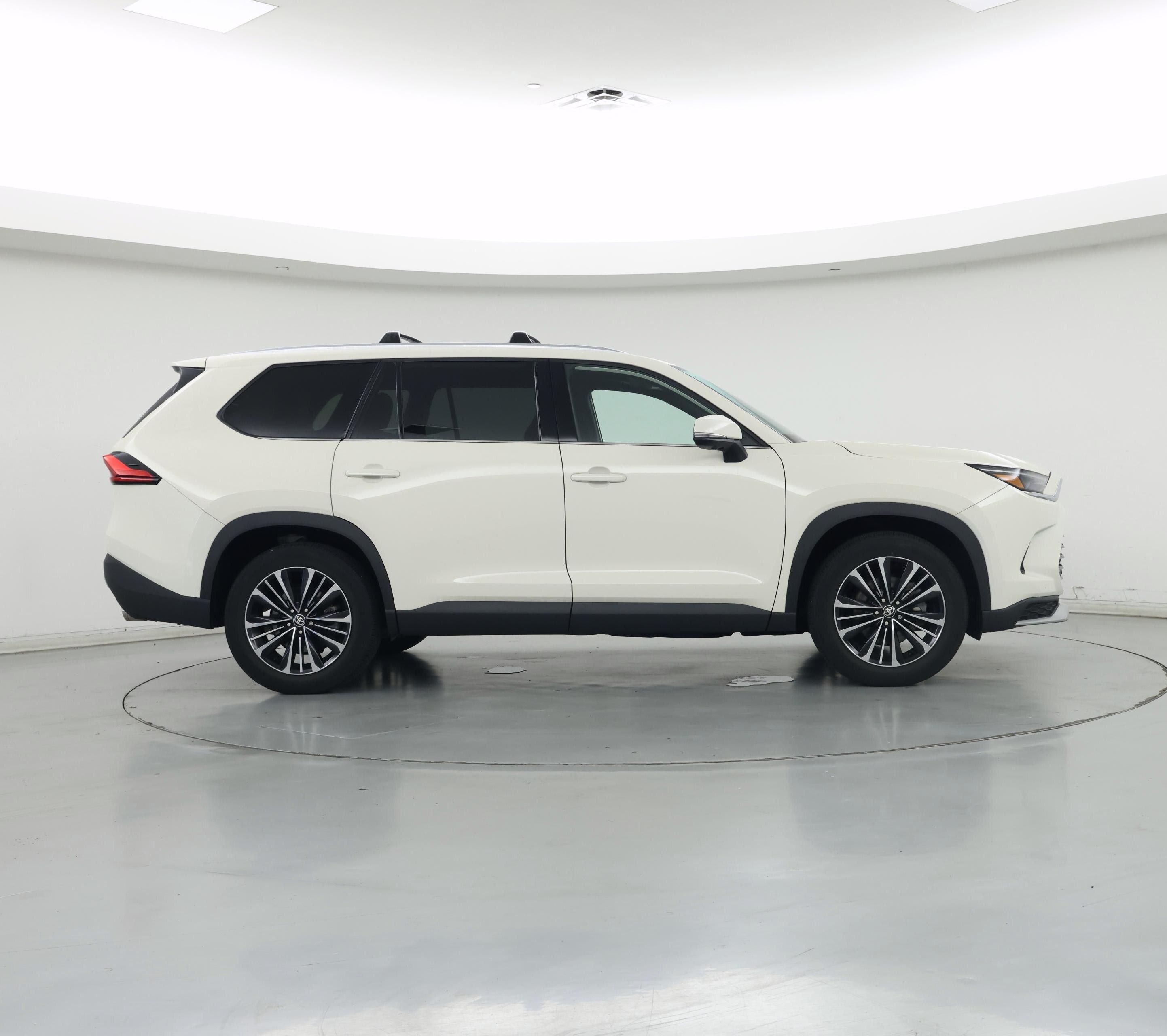 Thumbnail: 2024 Toyota Highlander - 7