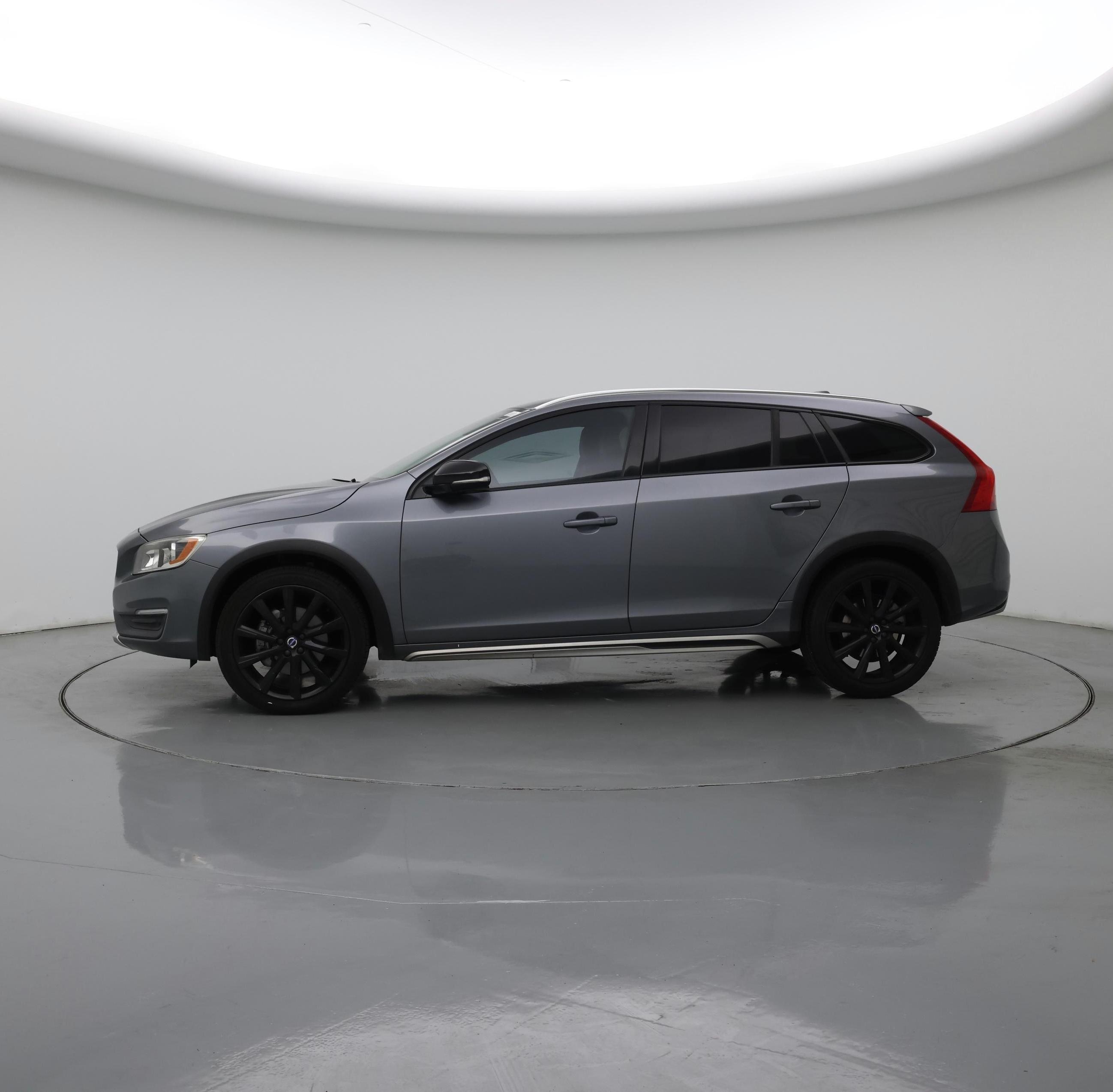 Thumbnail: 2016 Volvo S60 - 3