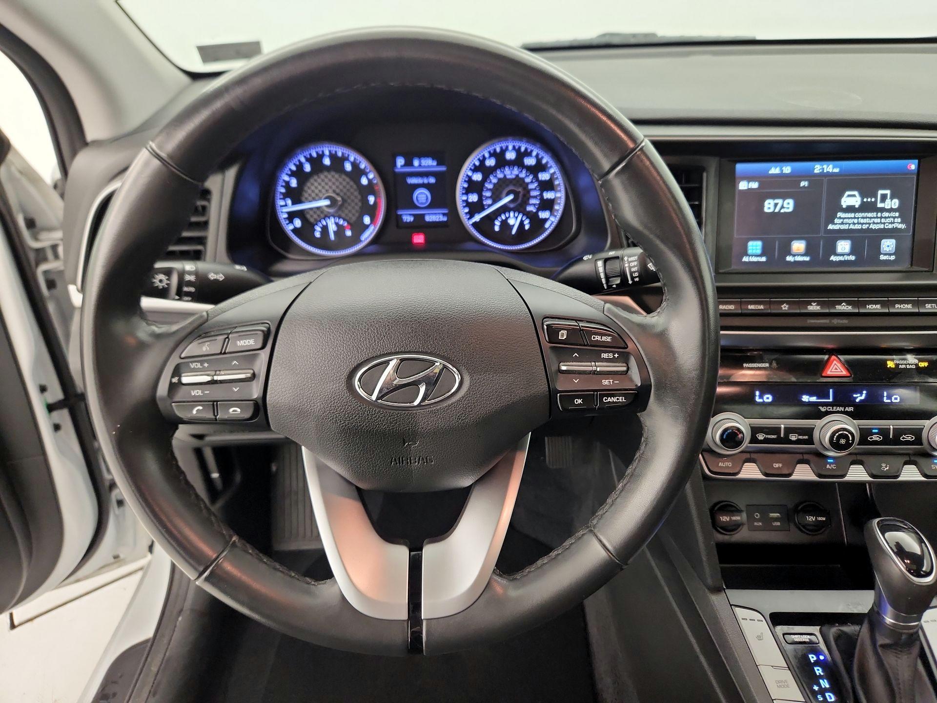 Thumbnail: 2020 Hyundai Elantra - 10