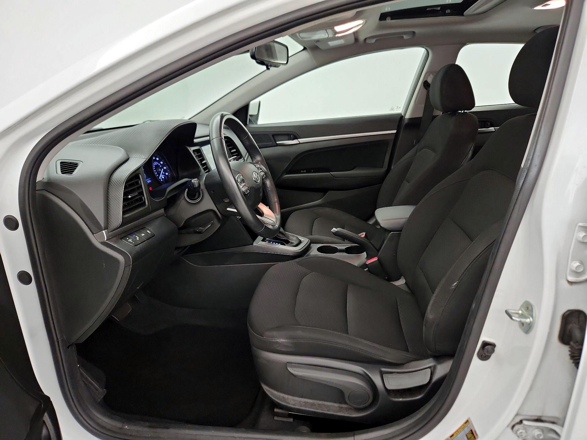 Thumbnail: 2020 Hyundai Elantra - 11