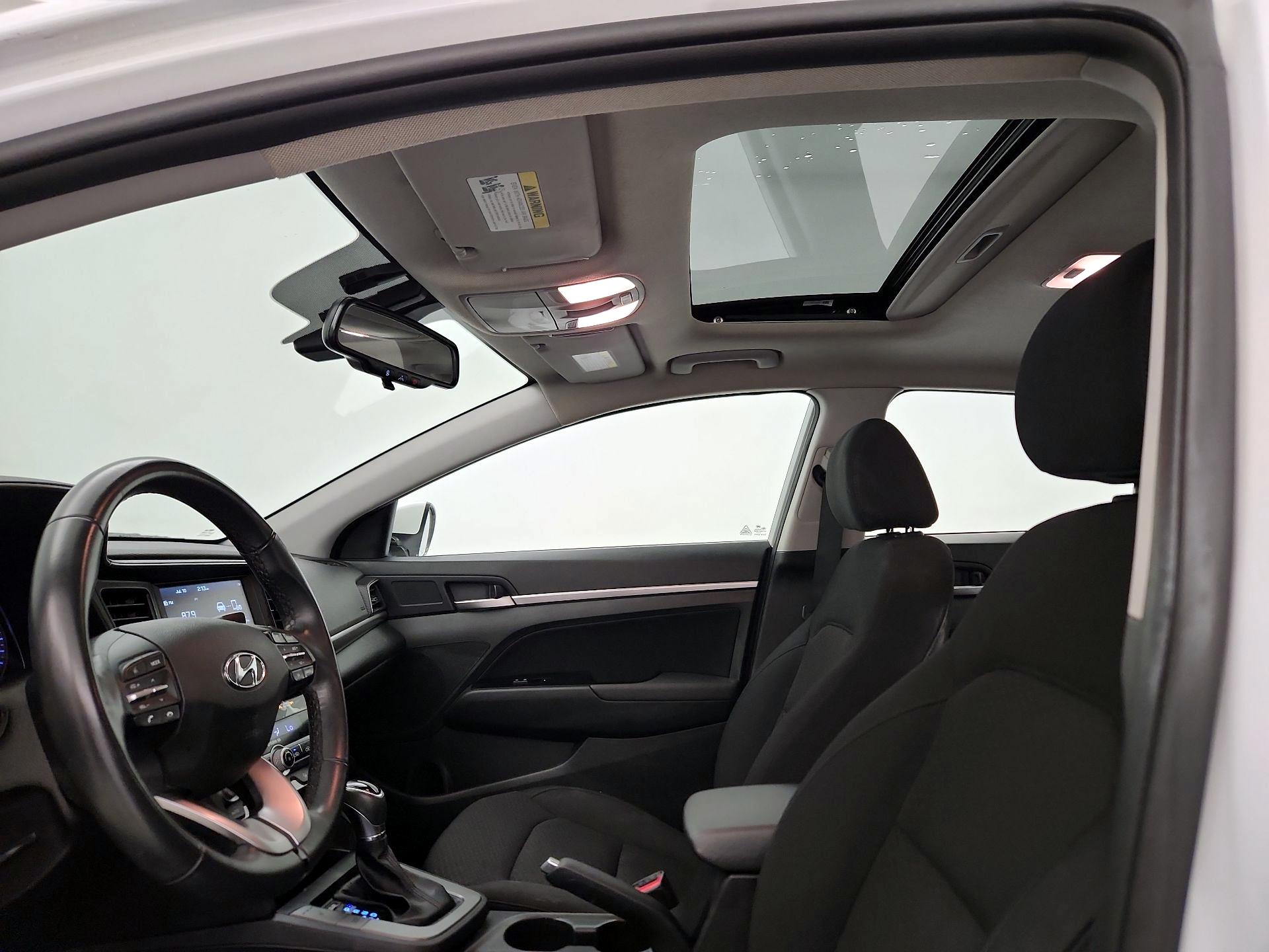 Thumbnail: 2020 Hyundai Elantra - 19