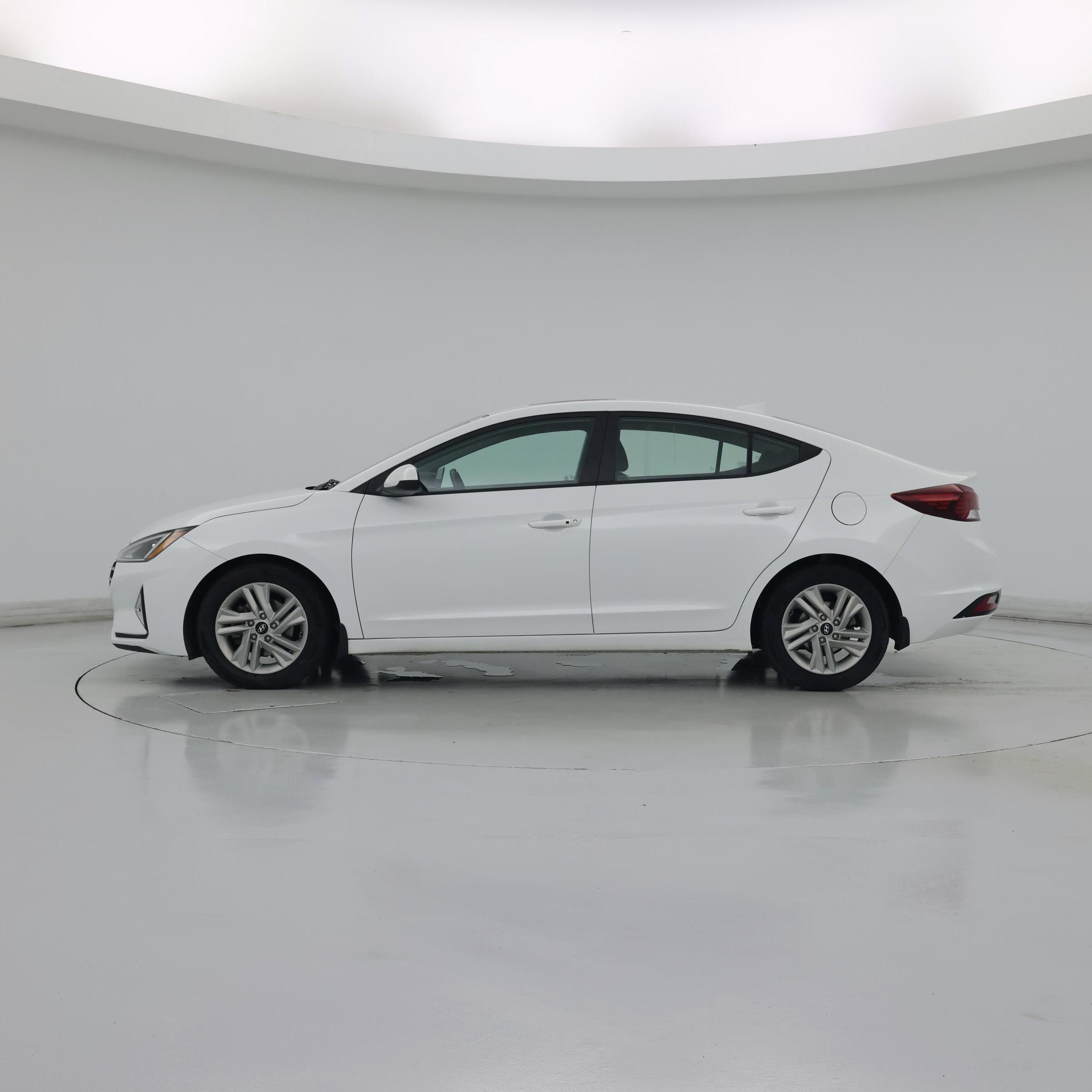 Thumbnail: 2020 Hyundai Elantra - 3