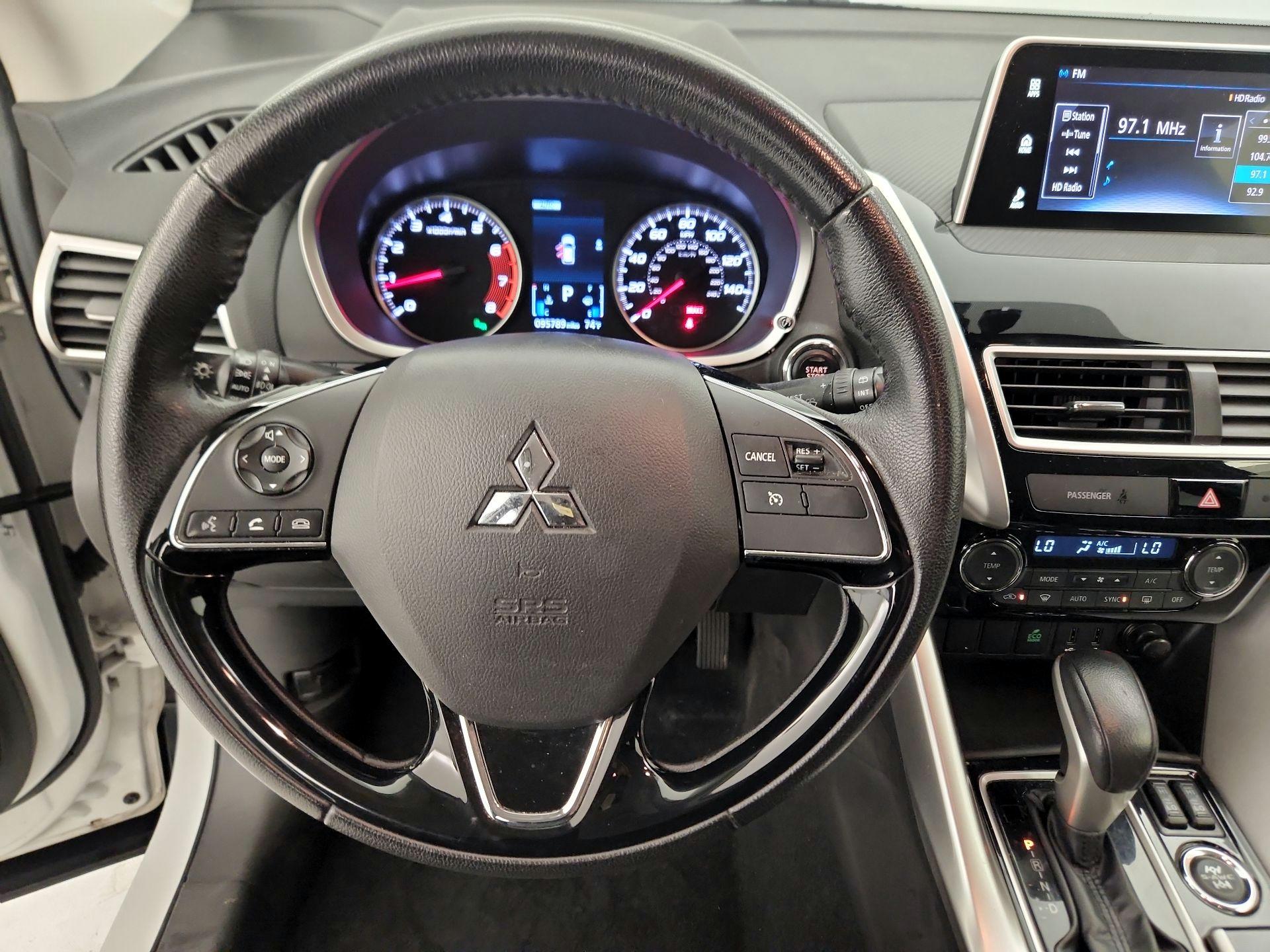 Thumbnail: 2019 Mitsubishi Eclipse Cross - 10