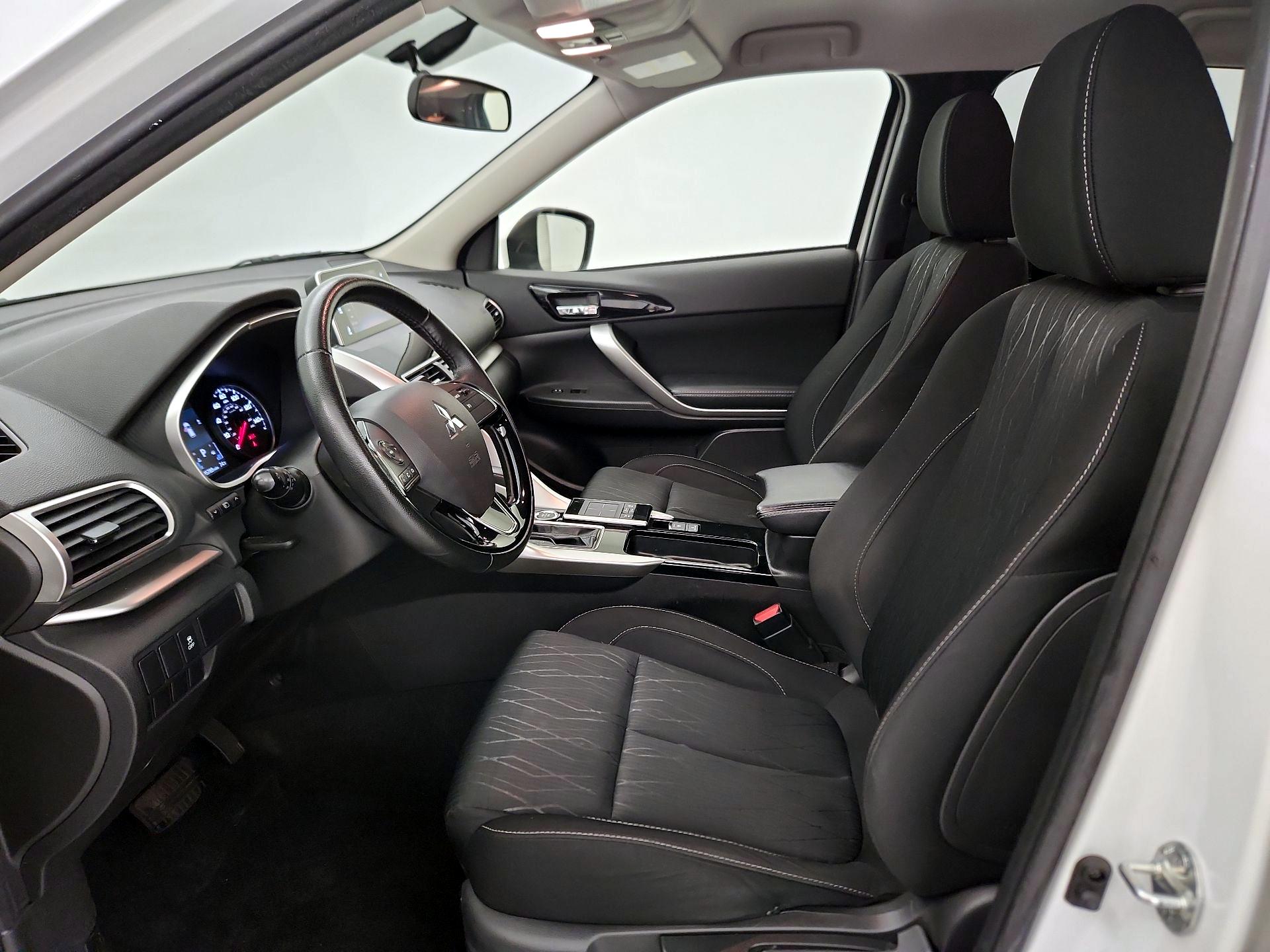 Thumbnail: 2019 Mitsubishi Eclipse Cross - 11