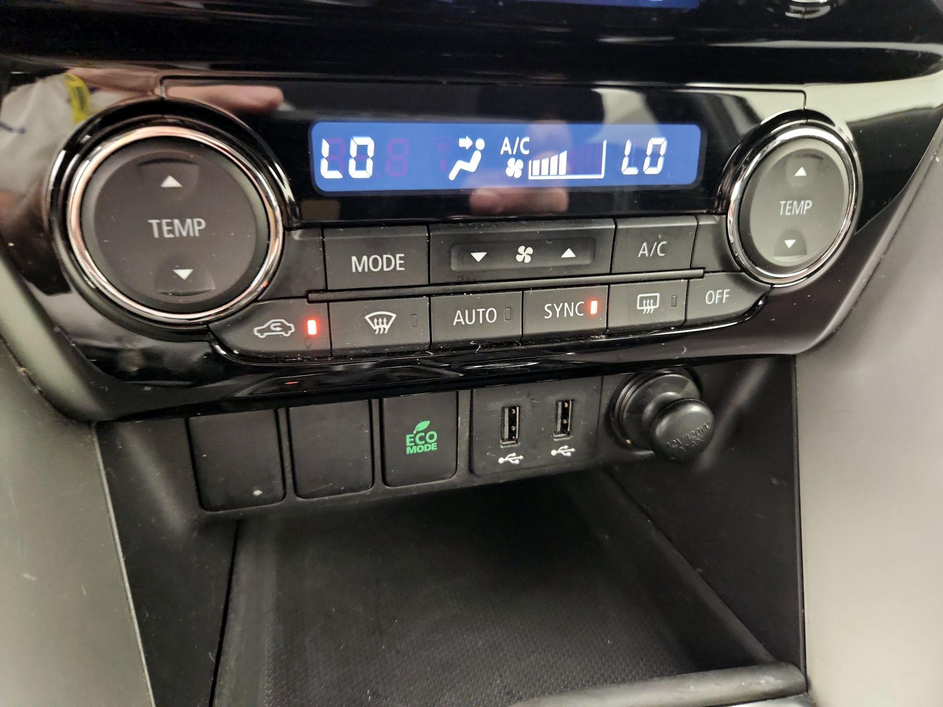 Thumbnail: 2019 Mitsubishi Eclipse Cross - 16