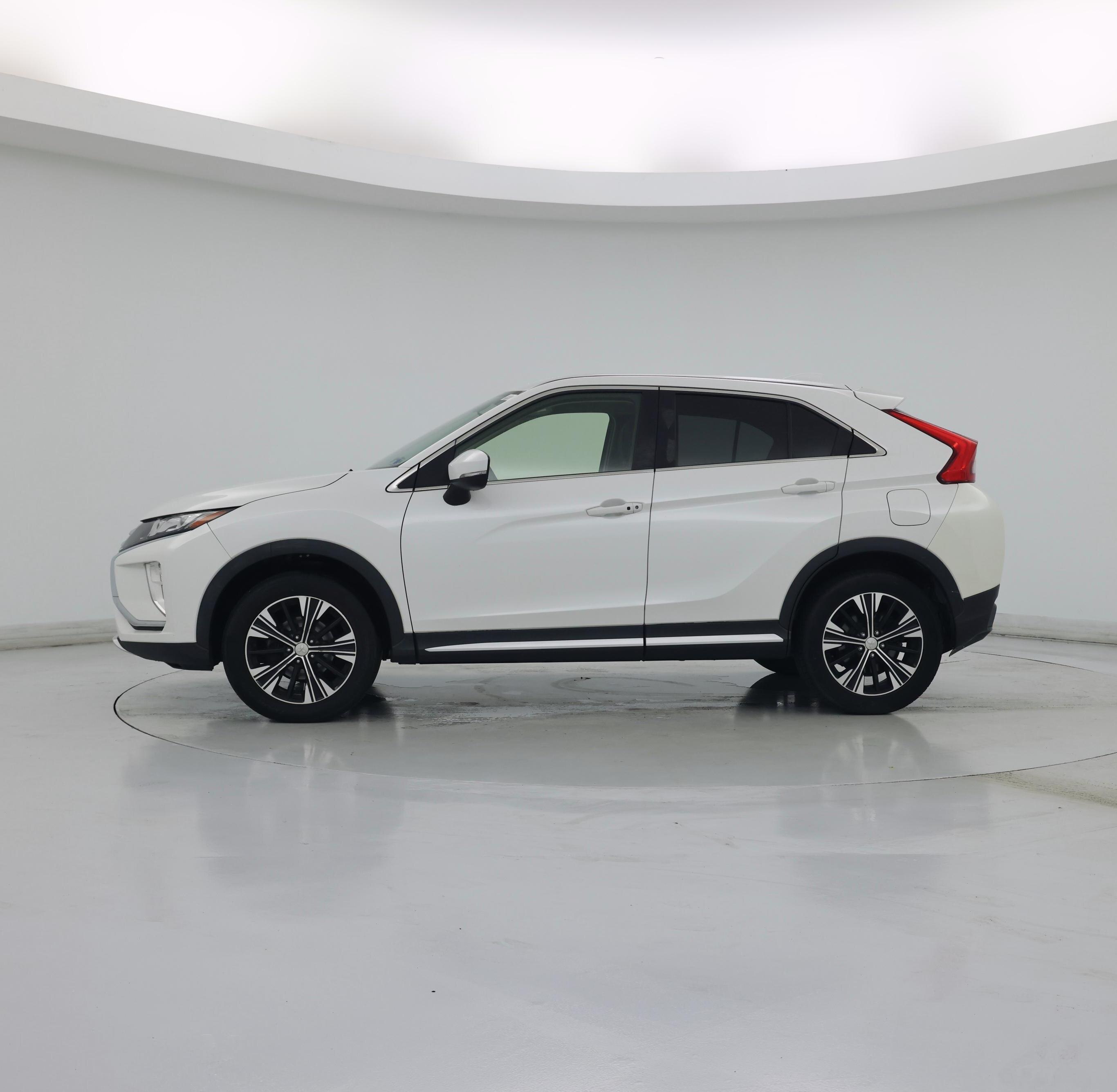 Thumbnail: 2019 Mitsubishi Eclipse Cross - 3