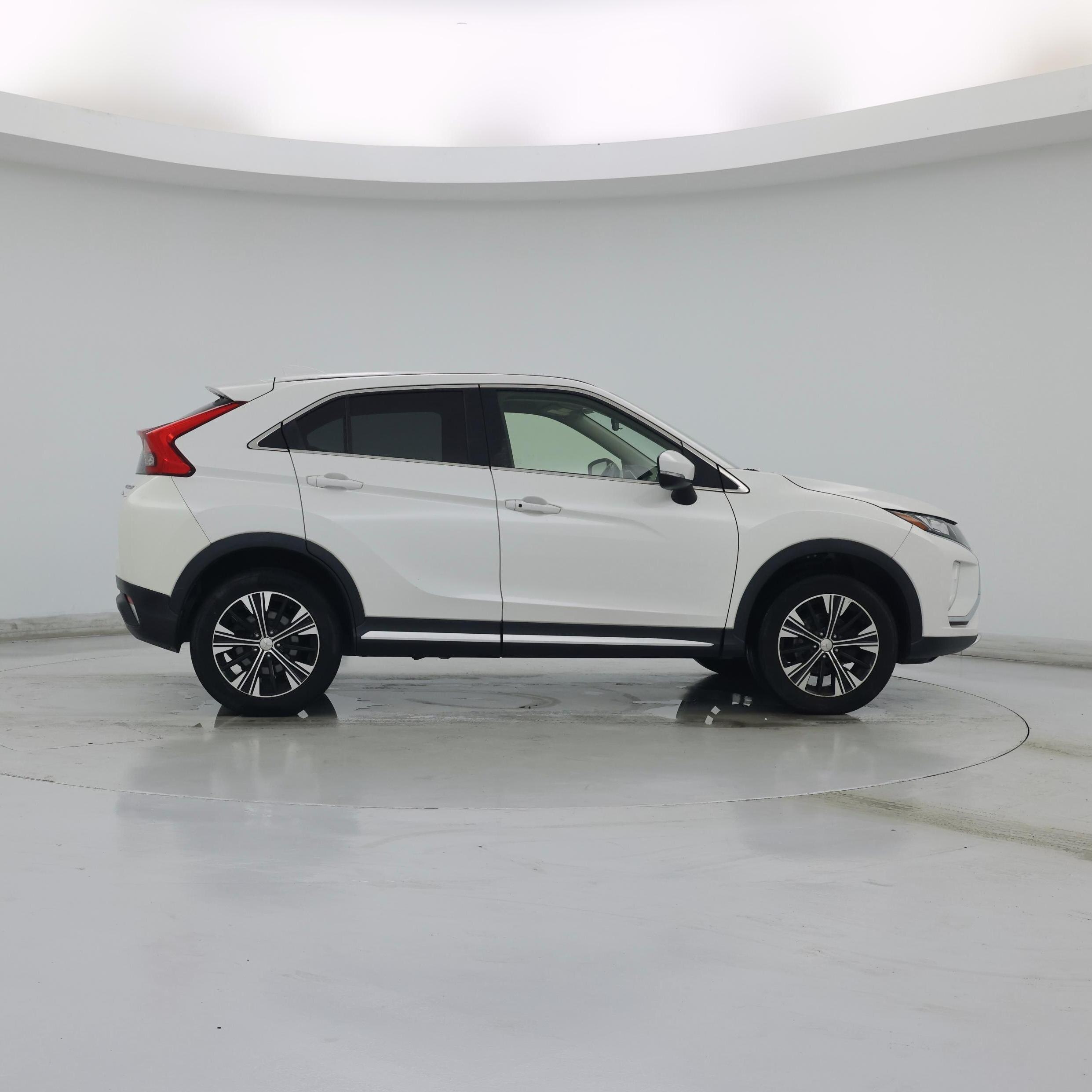 Thumbnail: 2019 Mitsubishi Eclipse Cross - 7